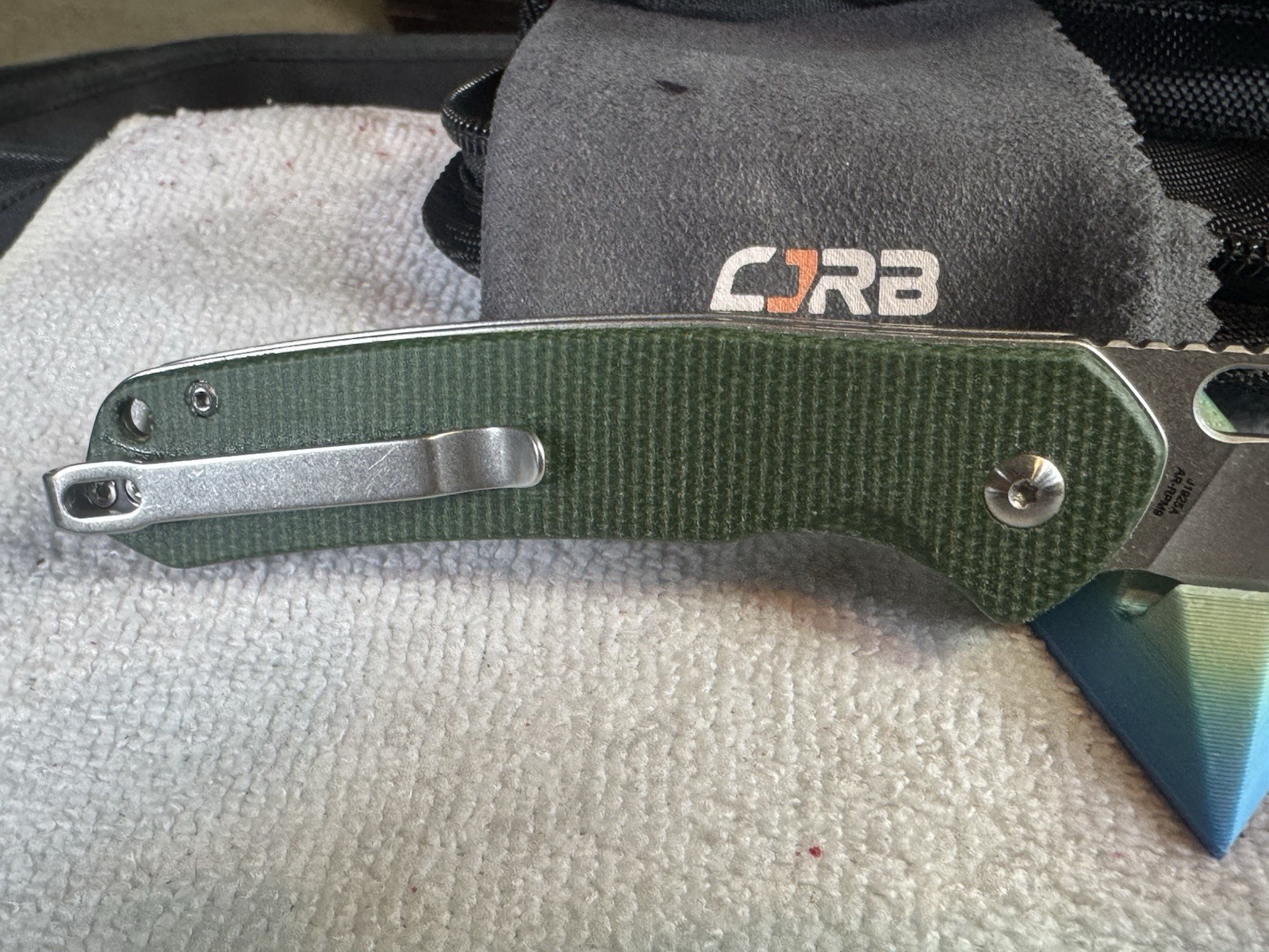 CJRB Pyrite Alt Green G10 Drop Point Plain Edge Manual Liner Lock Pocketknife