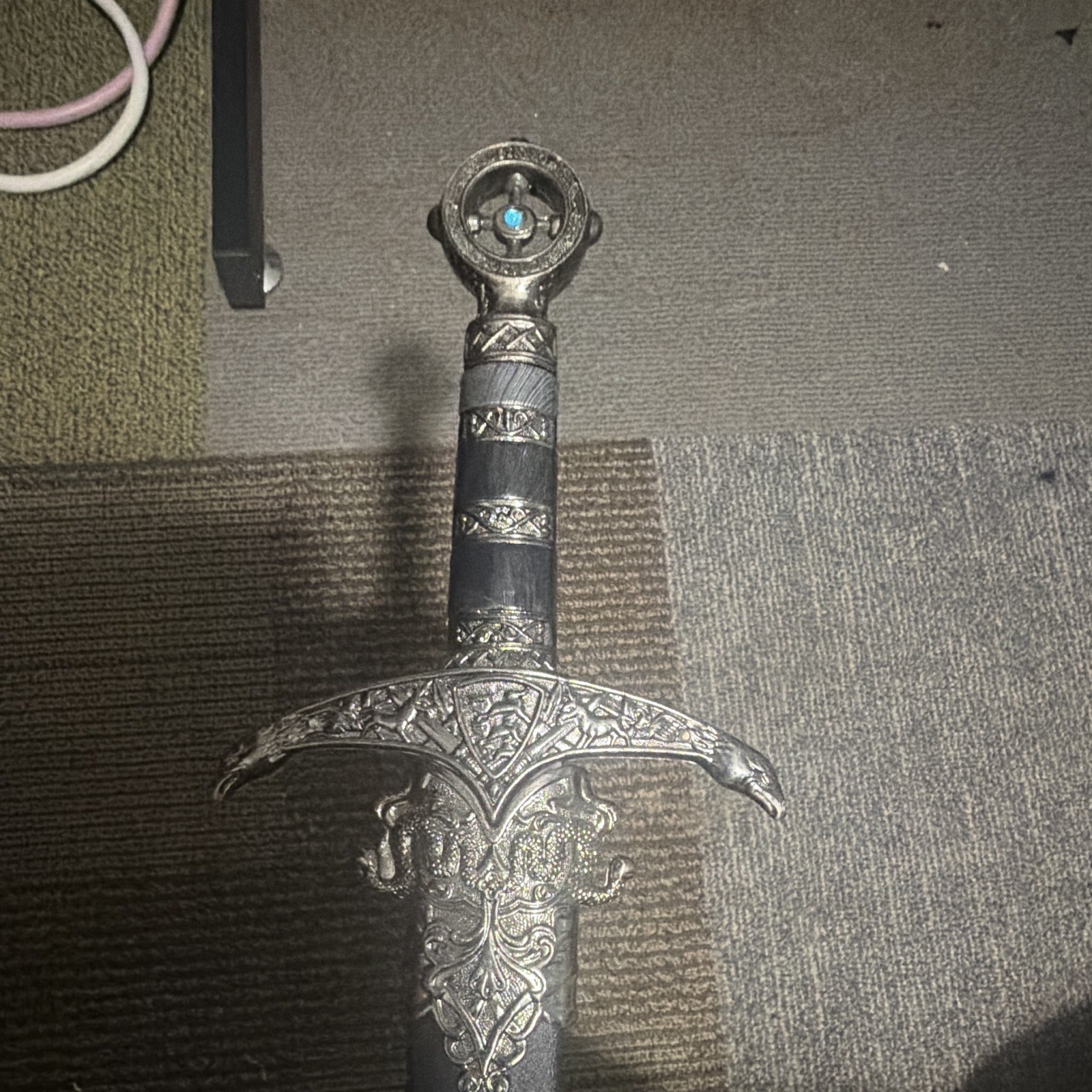 Medieval Celtic Reproduction Longsword Replica w/ Black Scabbard, Double Edge