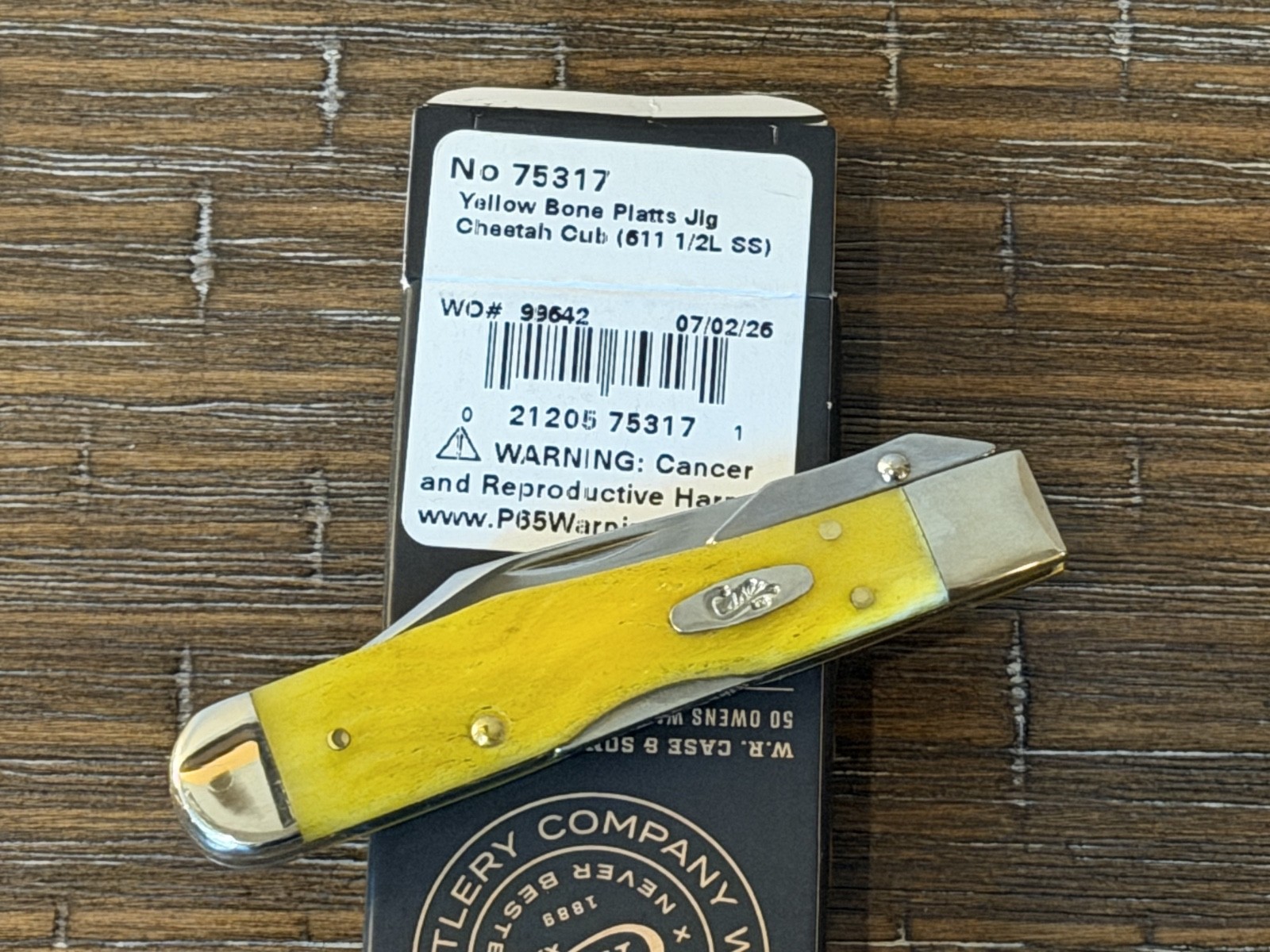 Case XX 75317 Yellow Bone Platts Jig Cheetah Cub