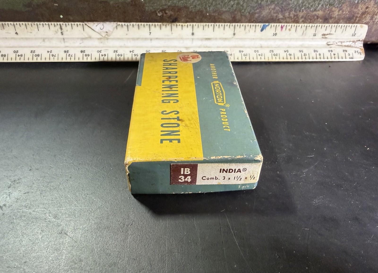 Vintage Norton India IB 34 Combination Sharpening Stone NOS Oilstone W/ Box USA