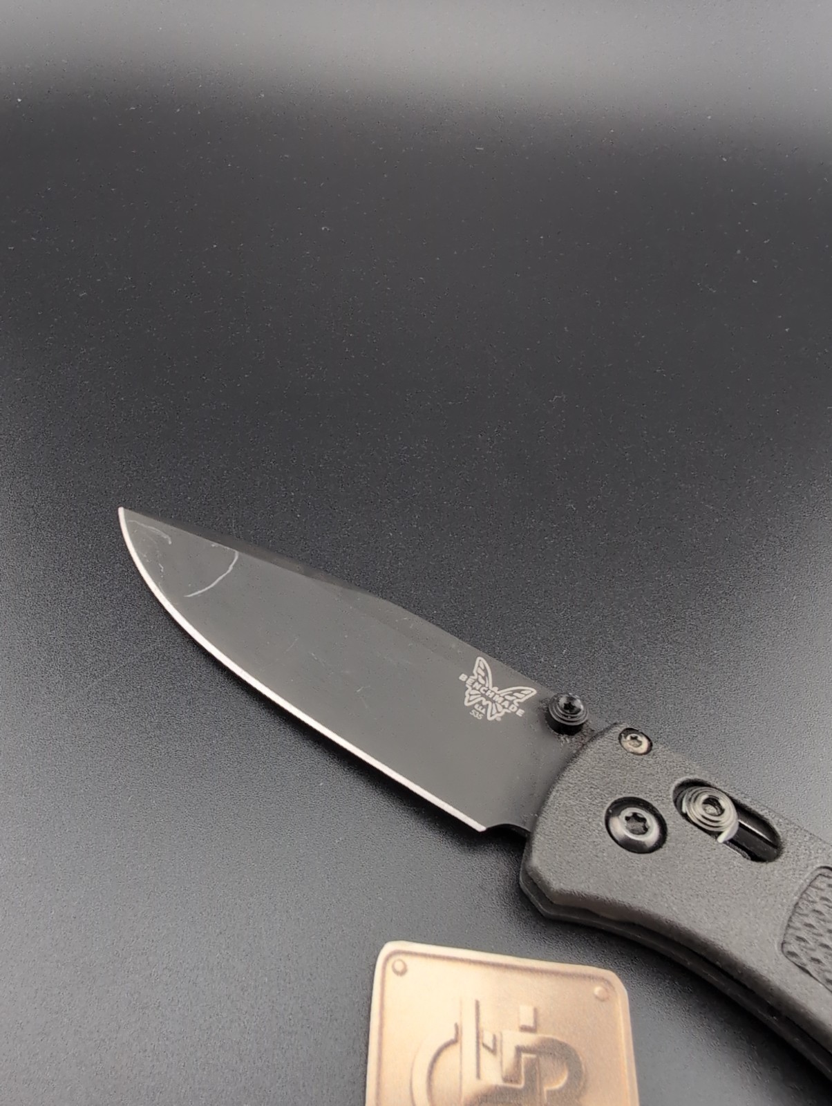 Benchmade – 535BK Bugout S30V Black Plain Blade Black Handles – BS-152