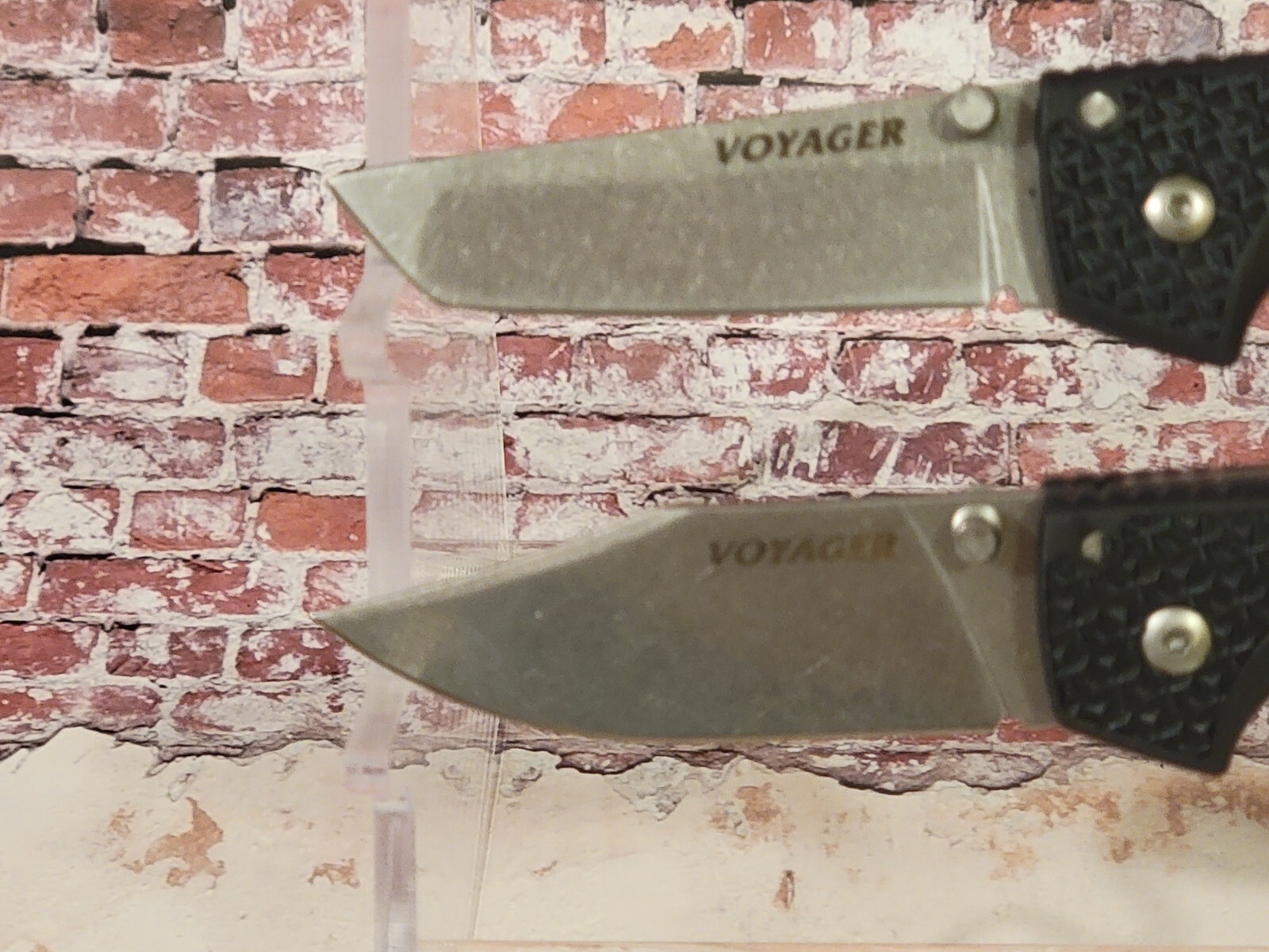 Cold Steel Voyager Medium Tri-Ad Lock Knife (3″ Stonewash) TANTO or CLIP Point