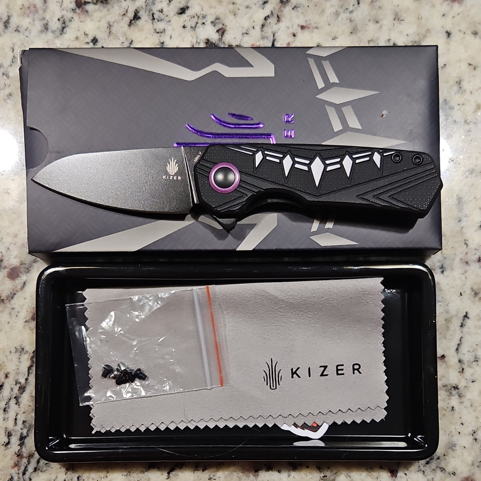 Kizer Lieb Black Panther Nitro-V Drop Point Plain Edge G10 Liner Lock