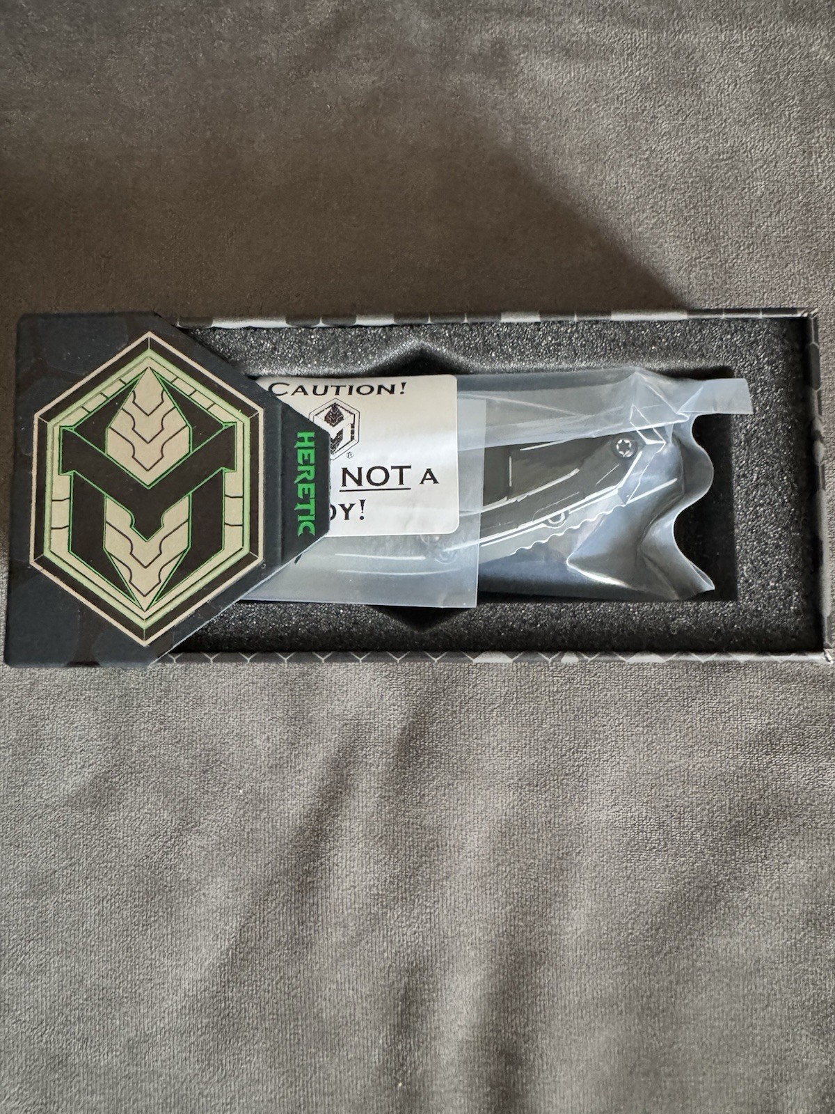 Heretic Knives Medusa Cel Shade OD Green Magnacut Blade *Never Opened*