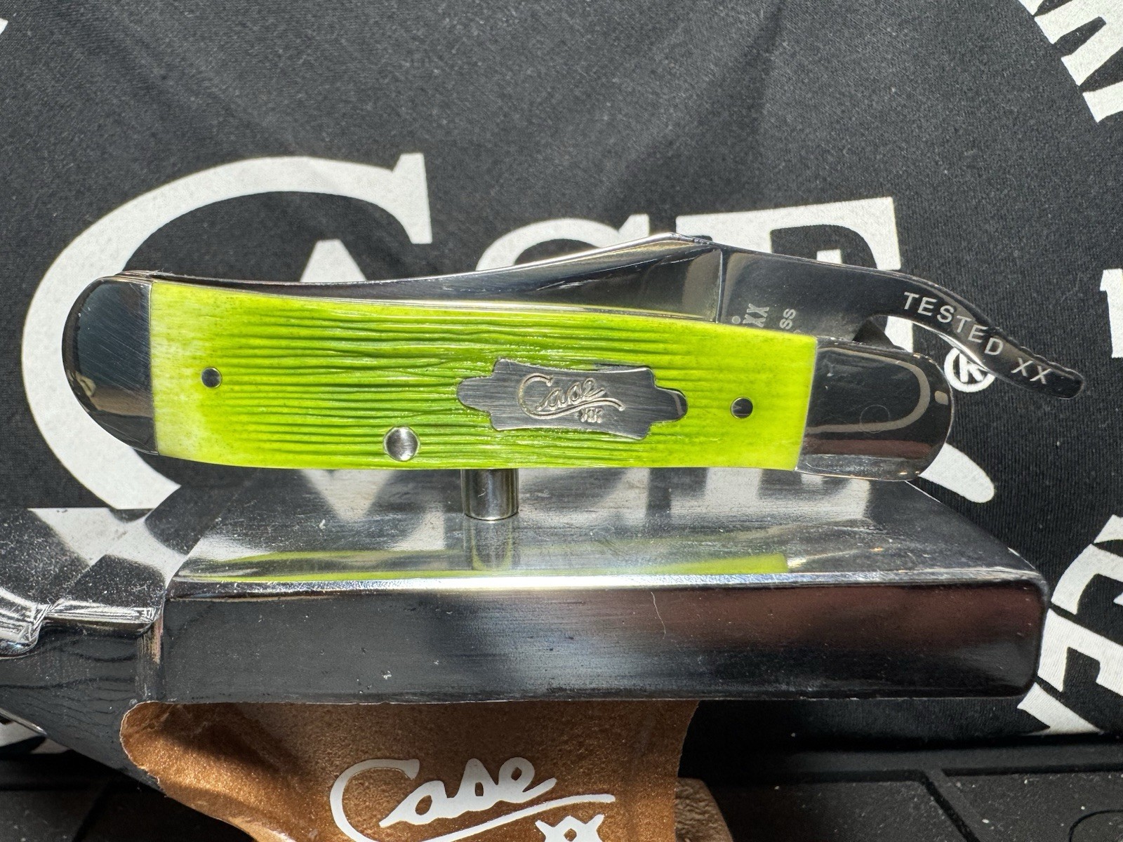 🔥Case XX Lime Green Bone Barnboard Jig Russlock No. 61043 NIB 2024