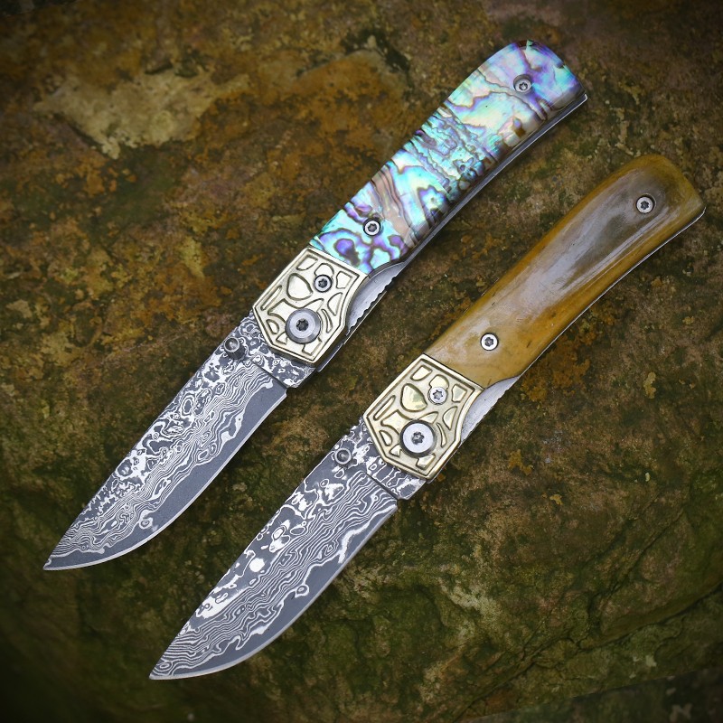 Nature Yellow Bone Handle Hand Custom Made Damascus Steel Blade Pocket Knife