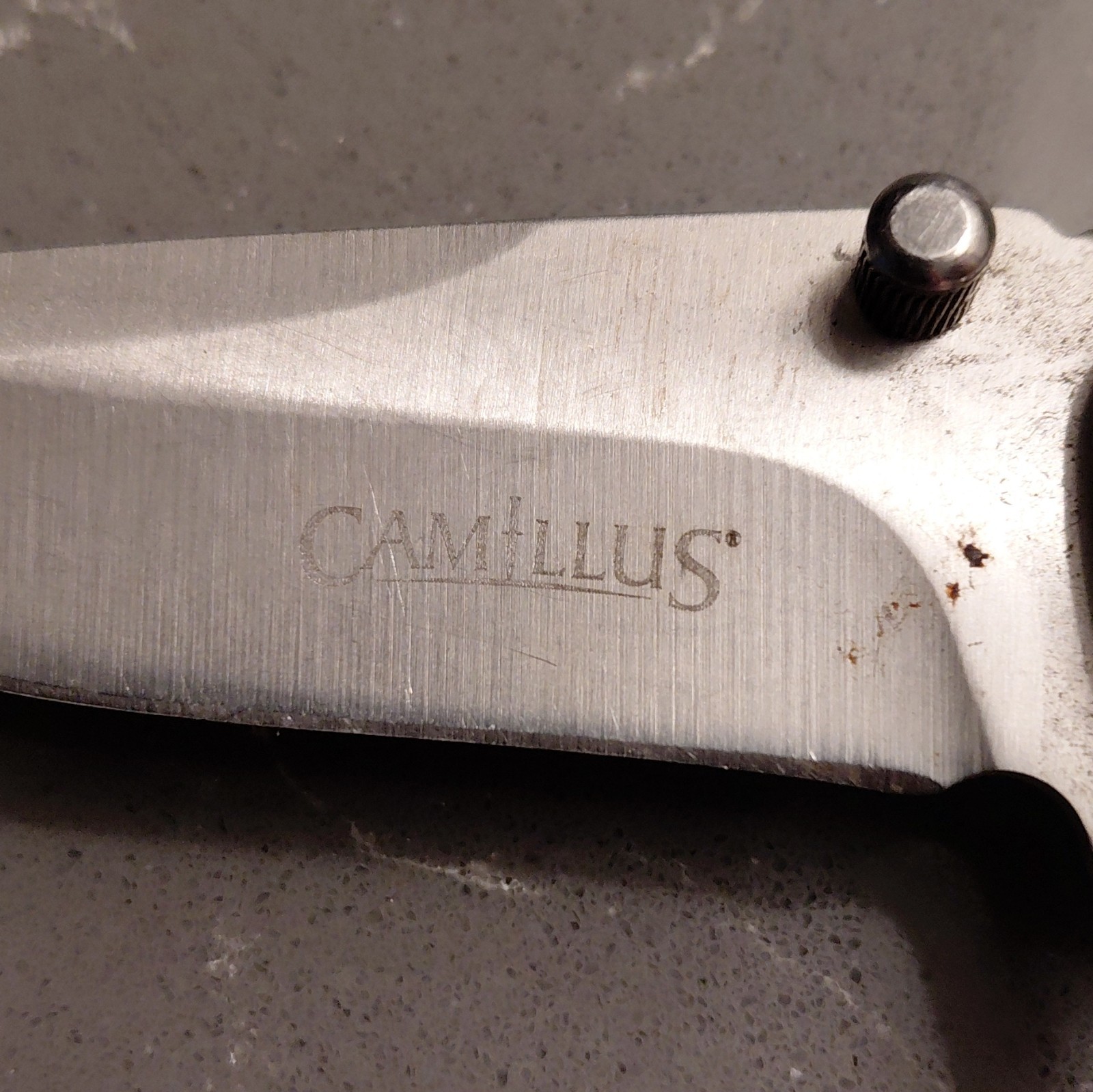 Camillus Folding Pocketknife 2.76-4in Drop Point Plain Edge Liner Black Tan