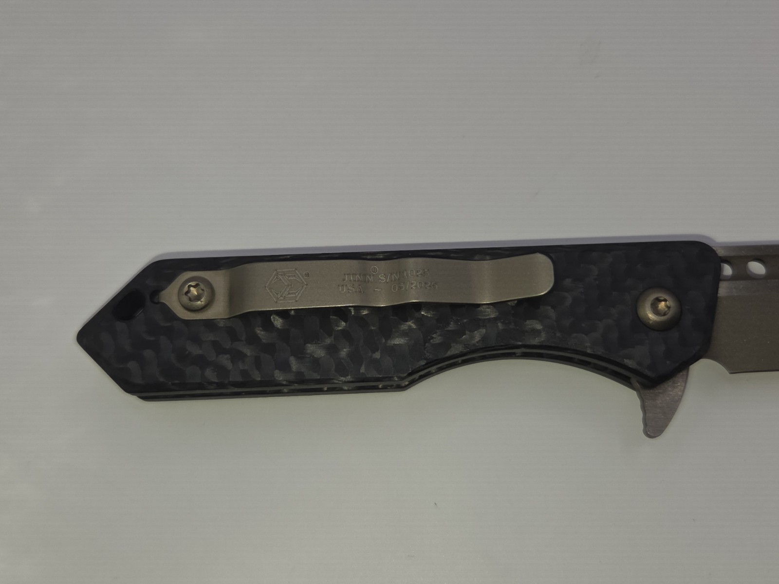 Heretic Knives Jinn Carbon Fiber Manual Pocketknife H213-7A-CF
