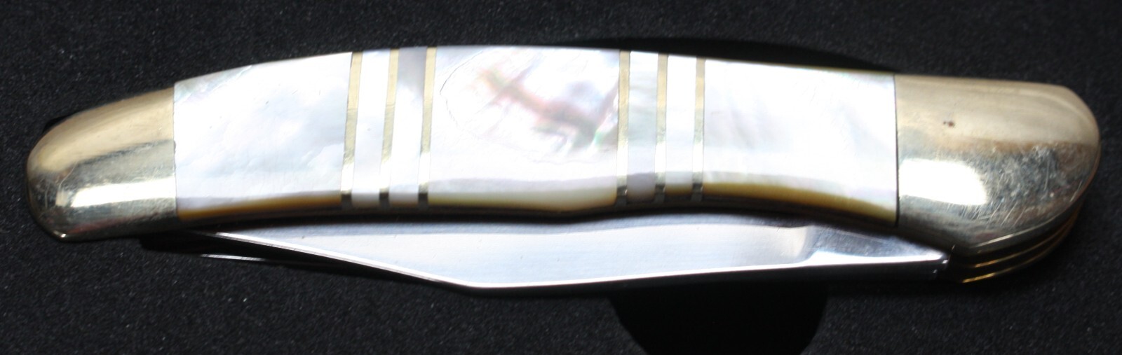 AMERICAN MINT AMRCN VALUES TRAPPER KNIFE MOTHER OF PEARL ABALENE NONE FAUX STONE