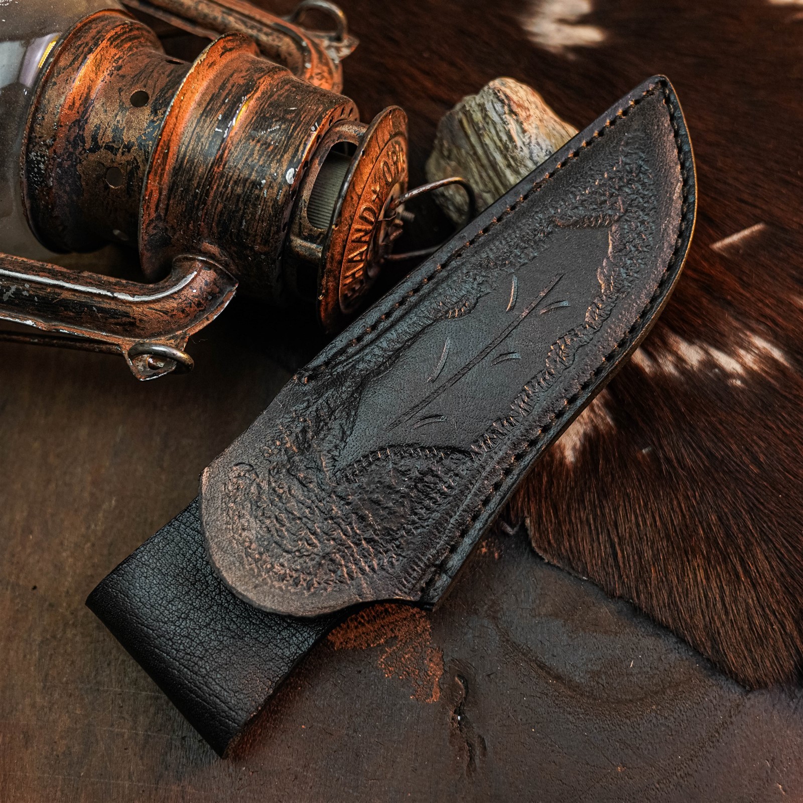 9.0″ Camping Bushcraft Damascus Knife Handmade Full Tang Resin Handle +Sheath