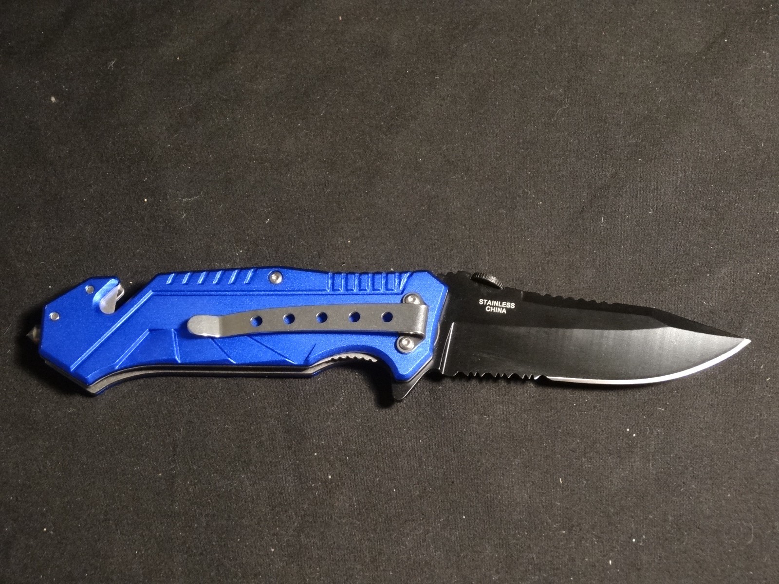 United States Navy Seal YC-501N Tactical Folding Knife With Dog Tag