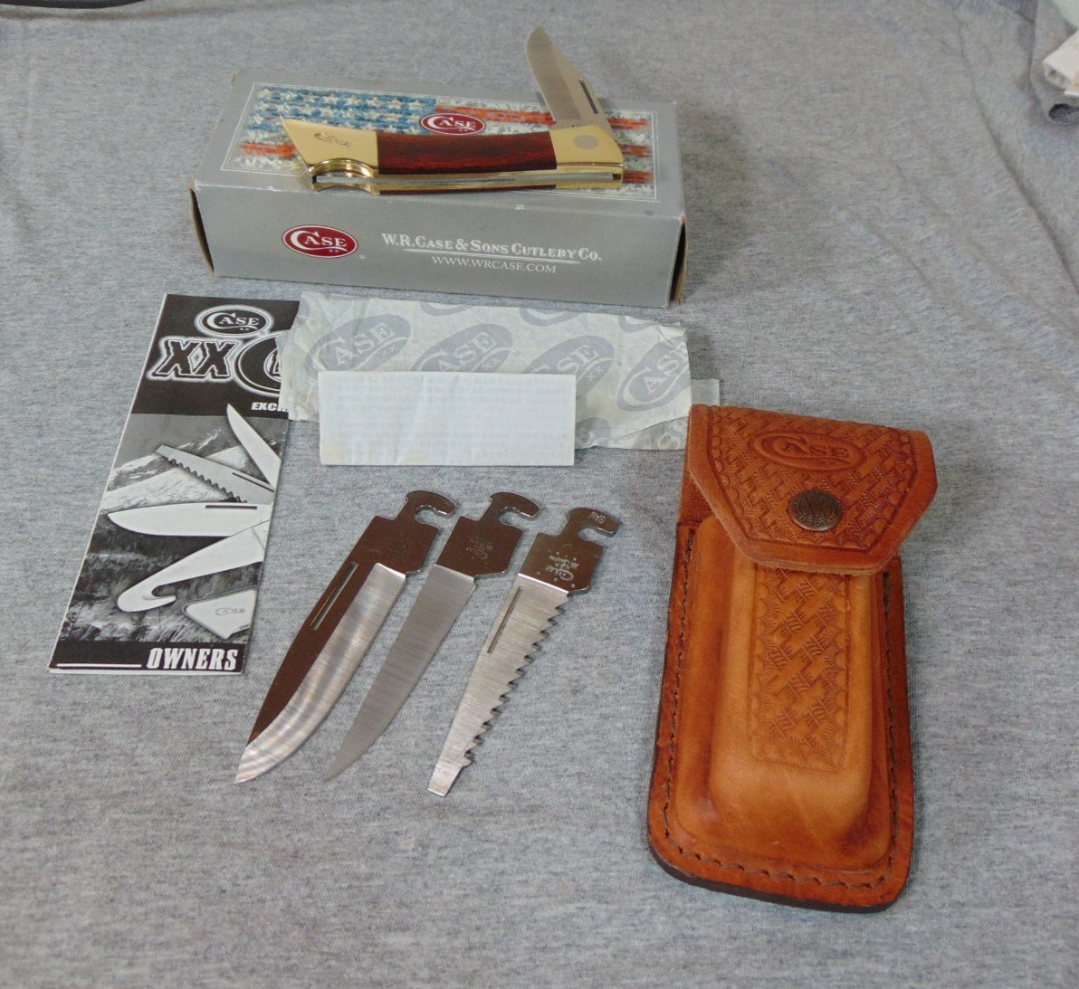 (Unused) – Case XX Changer Knife rosewood Handle w/ Original Box very nice. nos