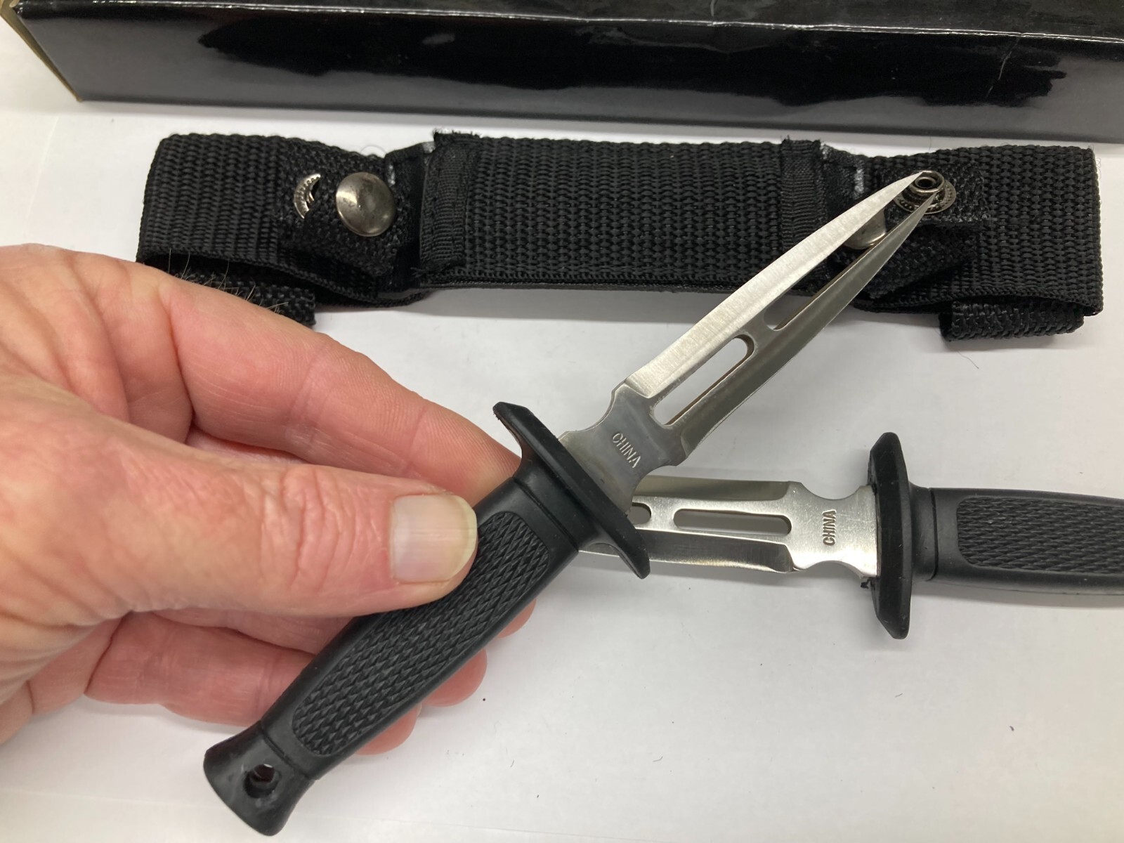 Double Knife Set w/Horizontal Belt Nylon Sheath YK-20-2