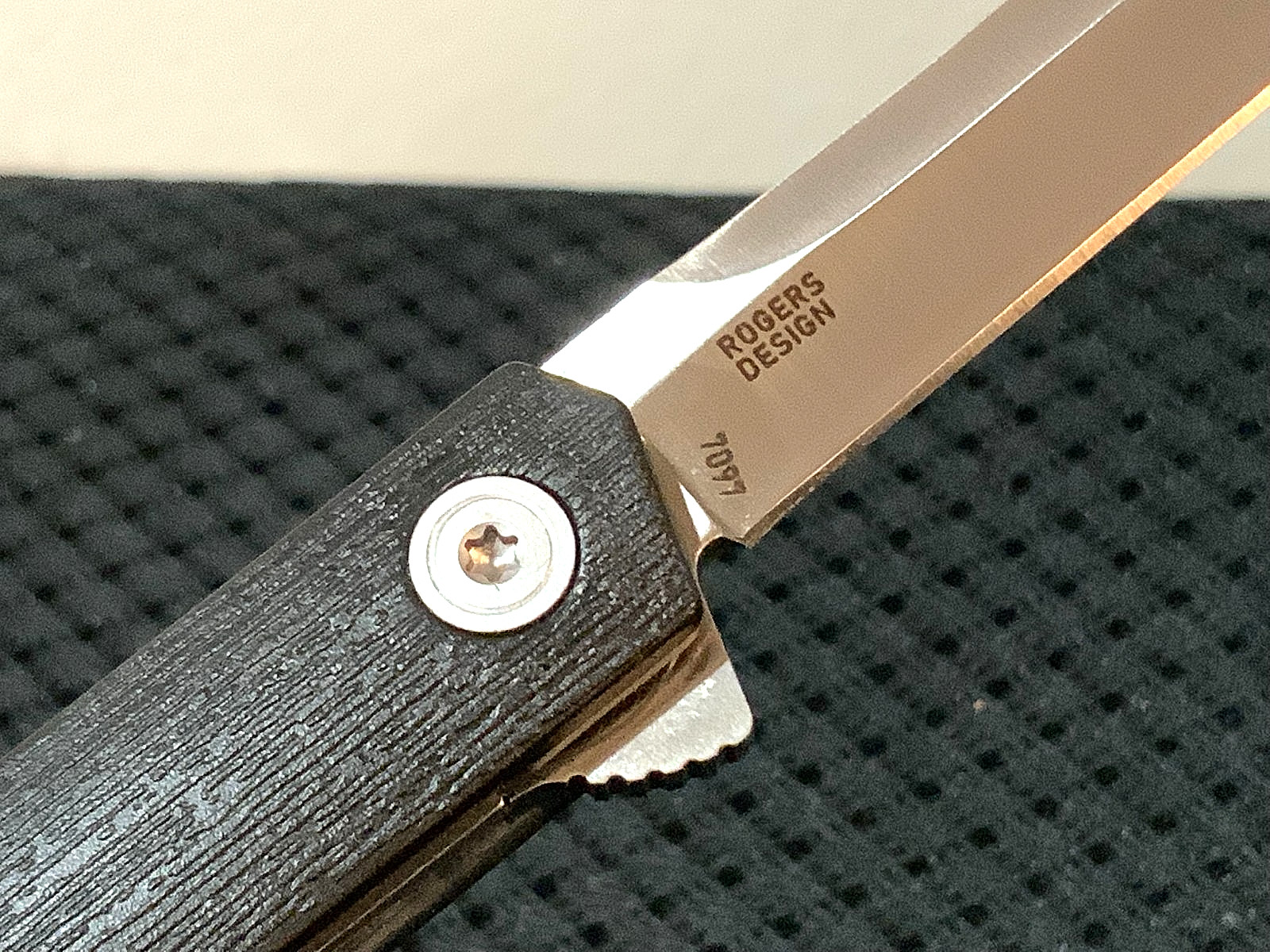 CEO 7097 Quick Flick Folding Pocket Knife (Silver Blade)