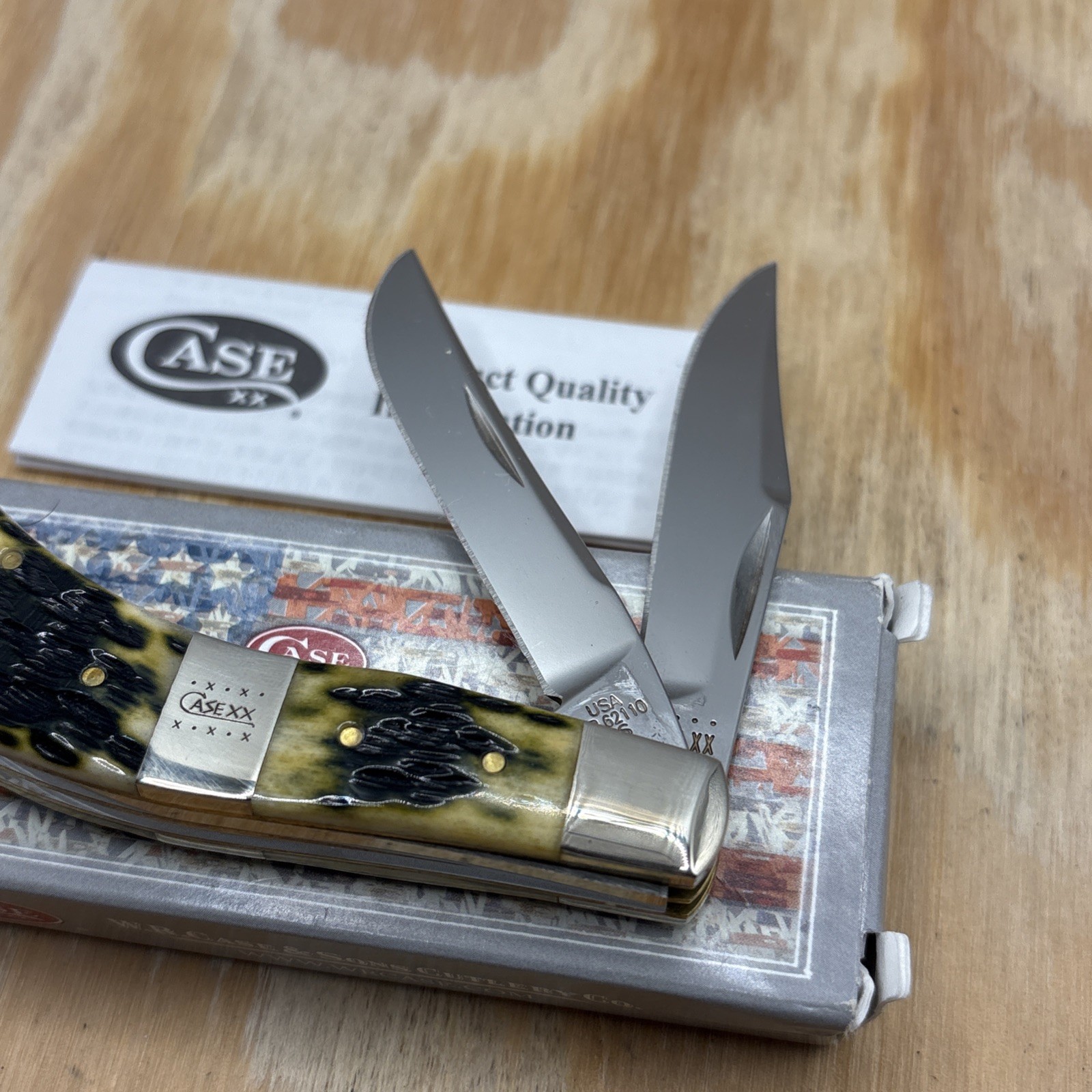 Case XX 2020 TB62110 Tony Bose Green Bone Cigar Band Saddlehorn Knife NIB