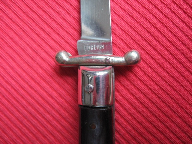 Vintage Italian 1960’s Manual Swing Guard Knife