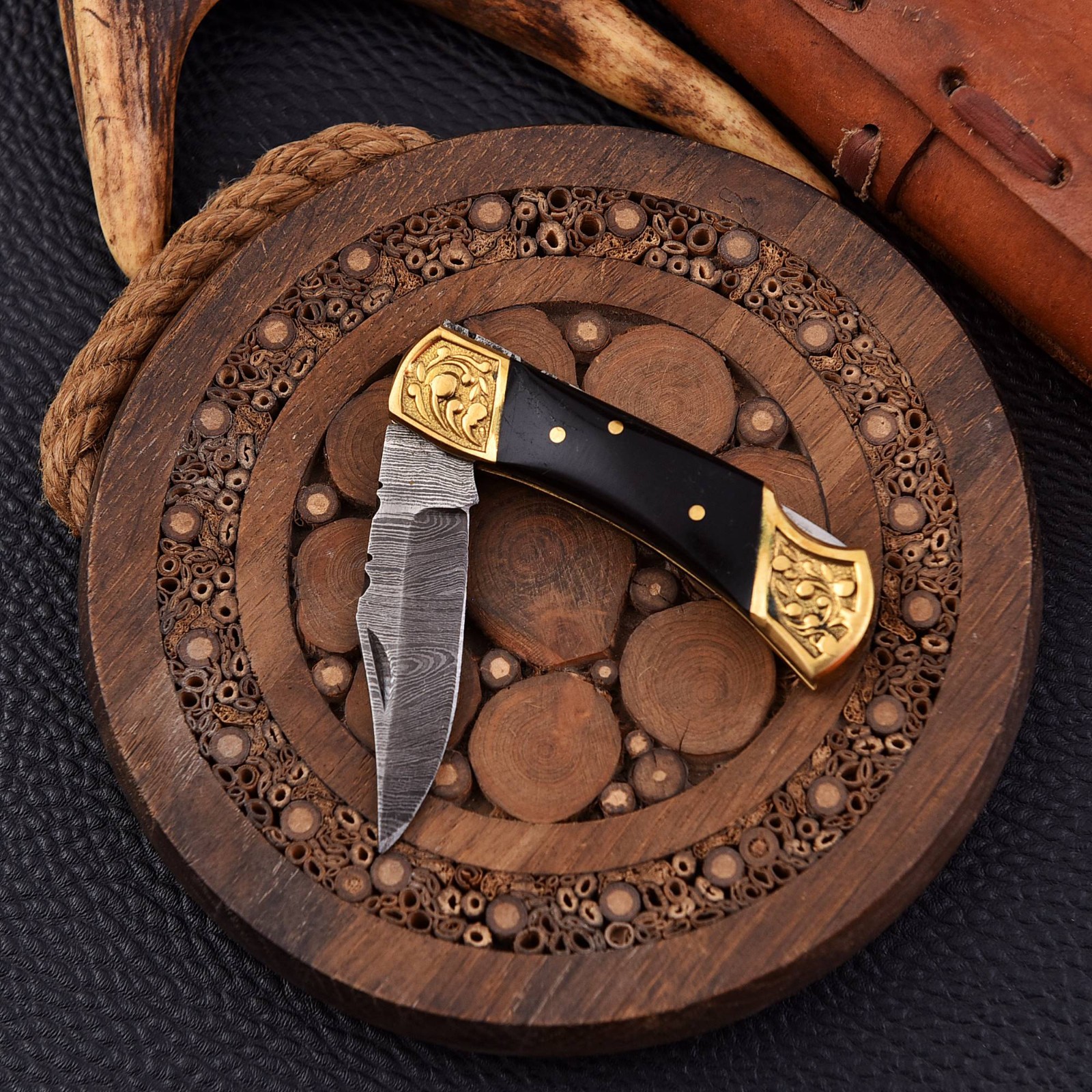 Hand Forged Damascus Steel Blade Backlock Folding Pocket Knife Hunting EDC