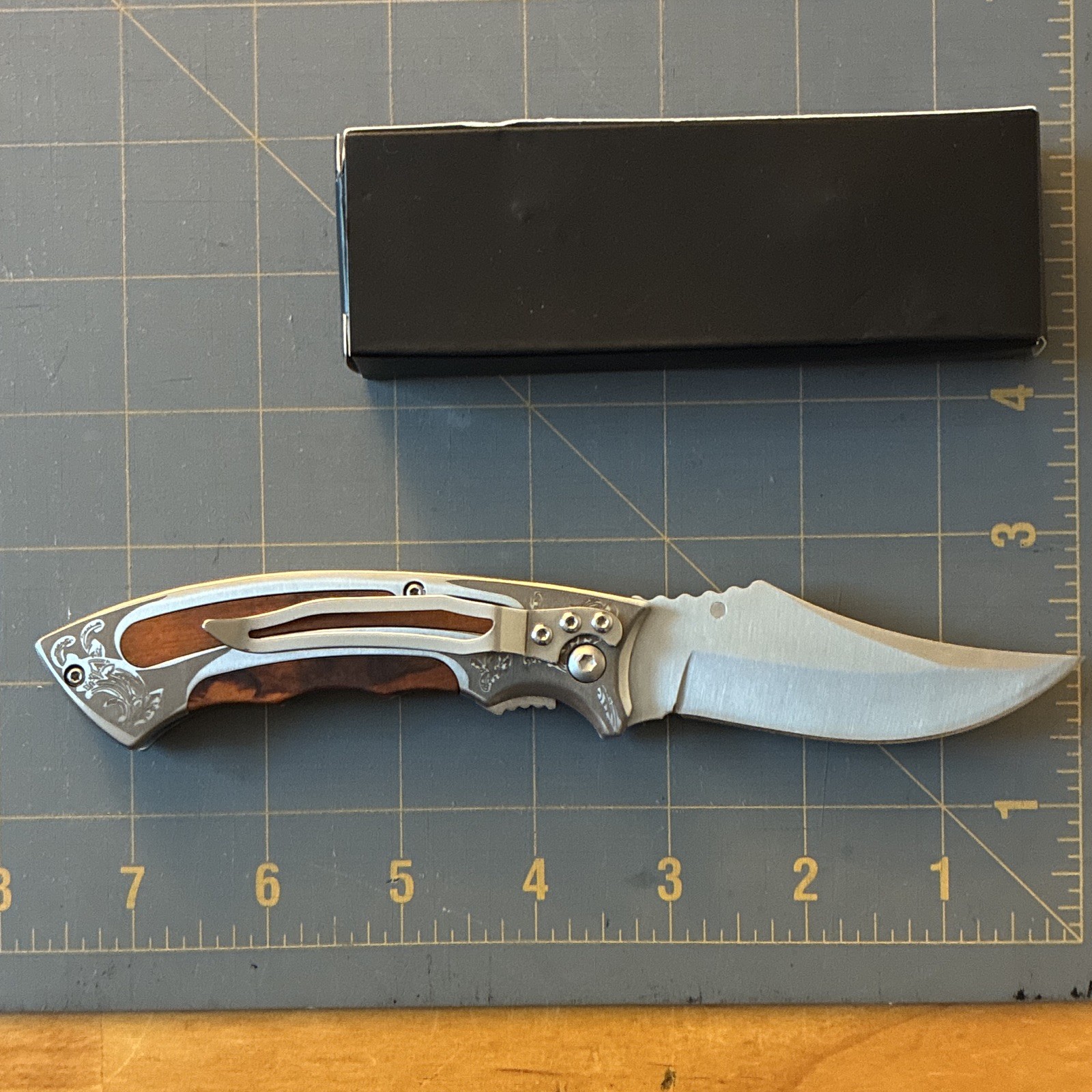 Browning Blade Manual Folding Pocketknife Hawkbill Plain SS, Liner Lock/Clip