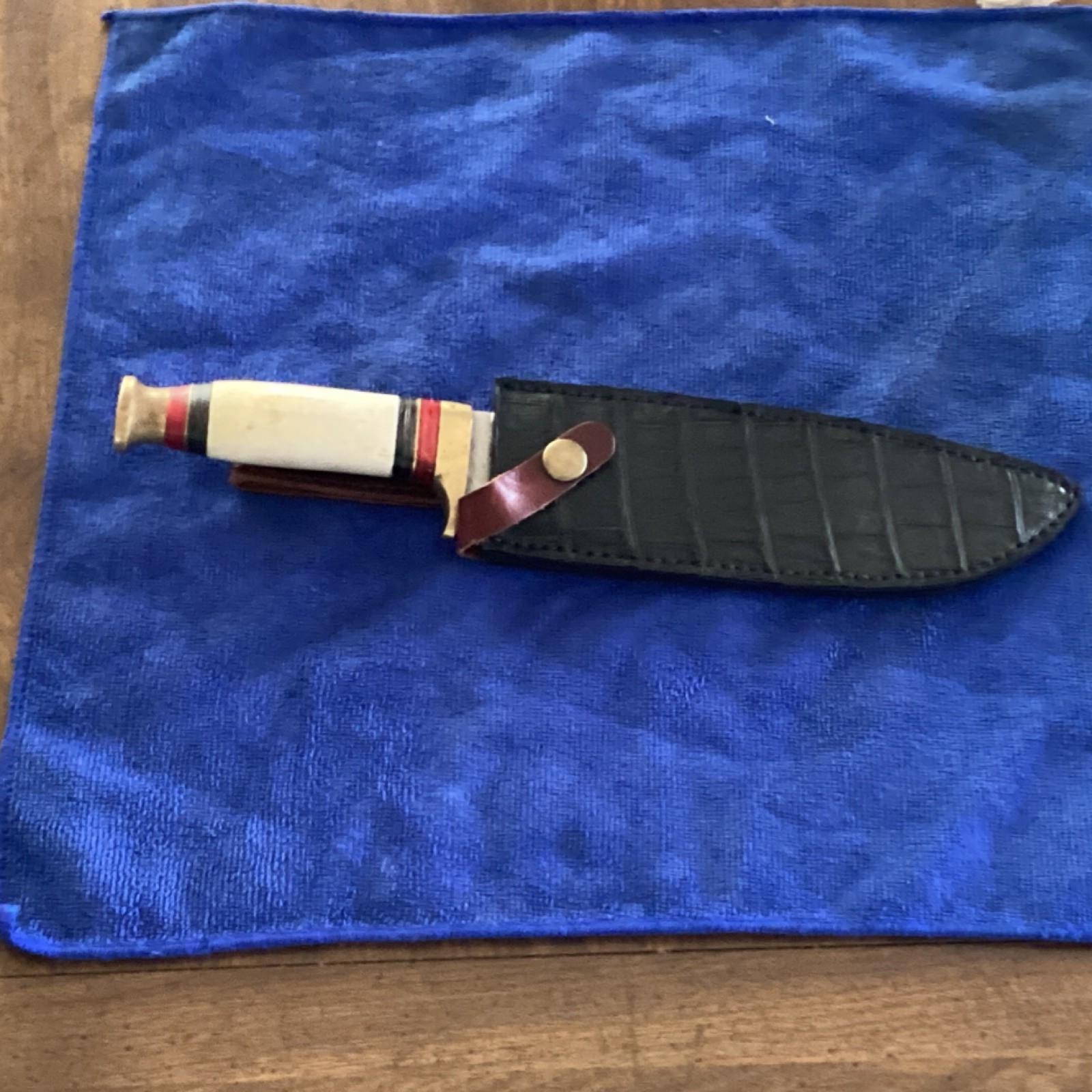 Bowie Knife Clip Point Over 5in Blade Silver Plain Edge with Sheath