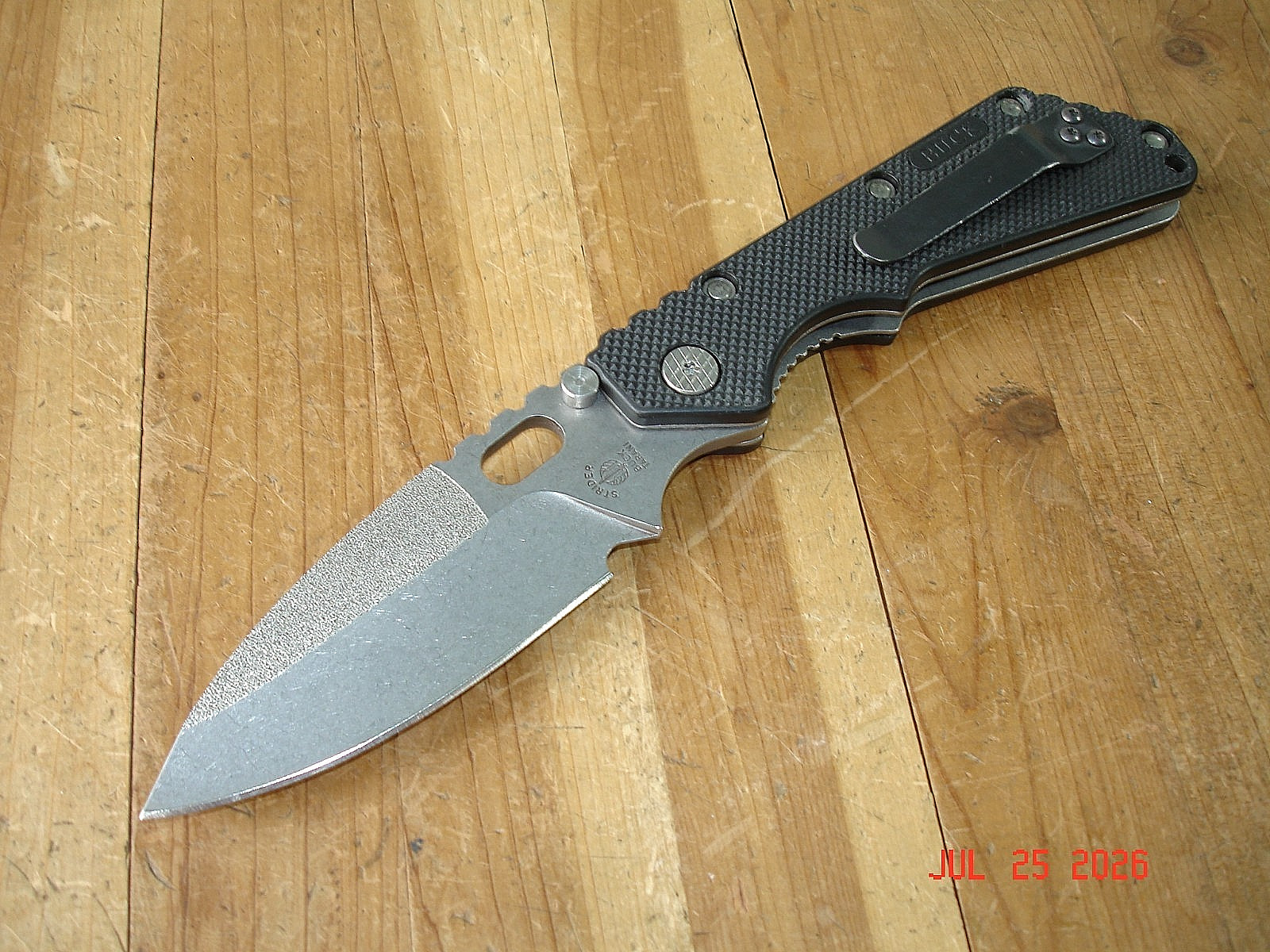 2003 BUCK KNIFE 882 889 STRIDER BOS ATS-34 STEEL BLADE SB.4 BLACK PLASTIC HANDLE