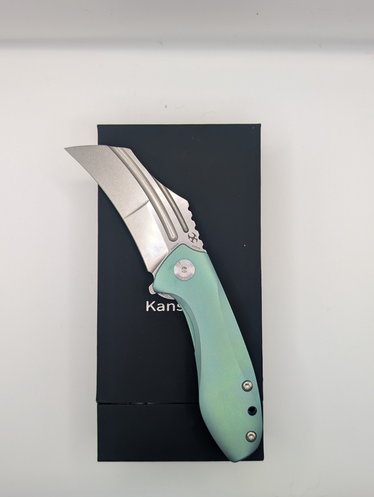 Kansept KTC 3 Titanium CPM-S35VN Hawkbill Plain Manual Frame Lock Green.