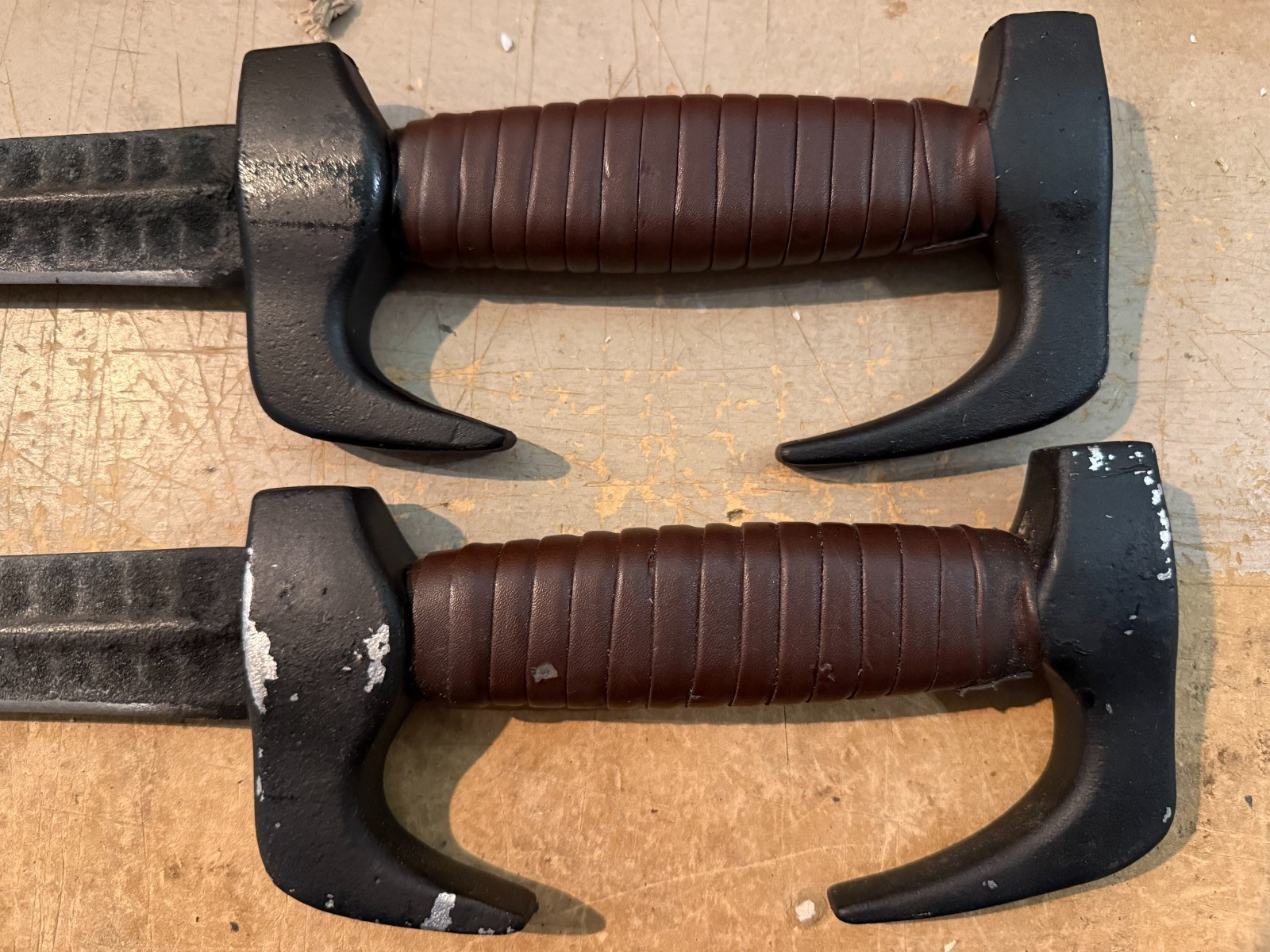 King Leonidas Sword of Sparta (set of 2) Full Tang Spartan Sword Steel Seconds