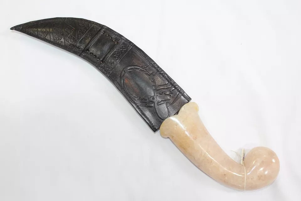 Dagger Knife Damascus Steel Blade Pink Jade Stone Handle Silver Koftgiri D55