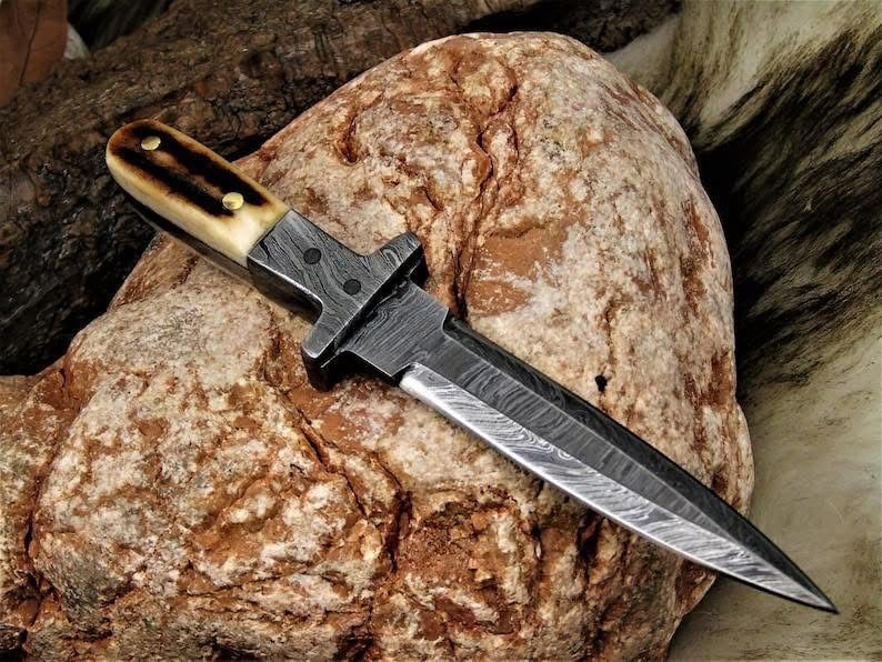 Handmade Damascus Hunting Knife | Fixed Blade Bowie Knife | Stag Horn Handle | C