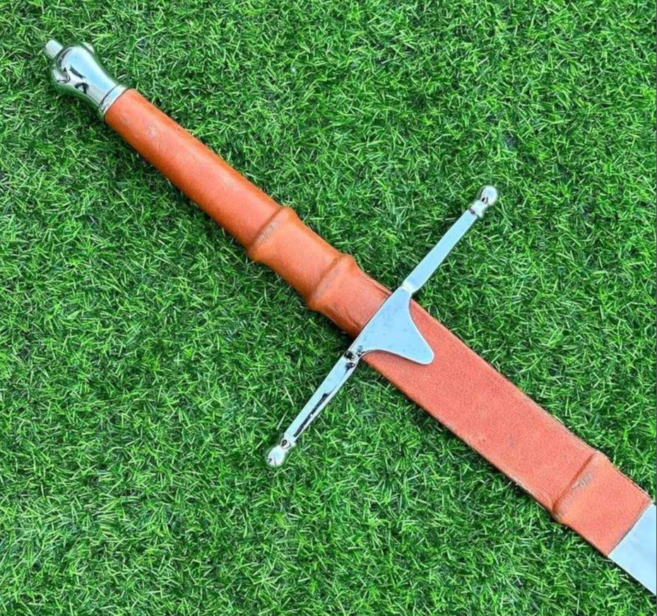 Handmade Zweihander Greatsword High CARBON STEEL Two Handed Sword With Leather