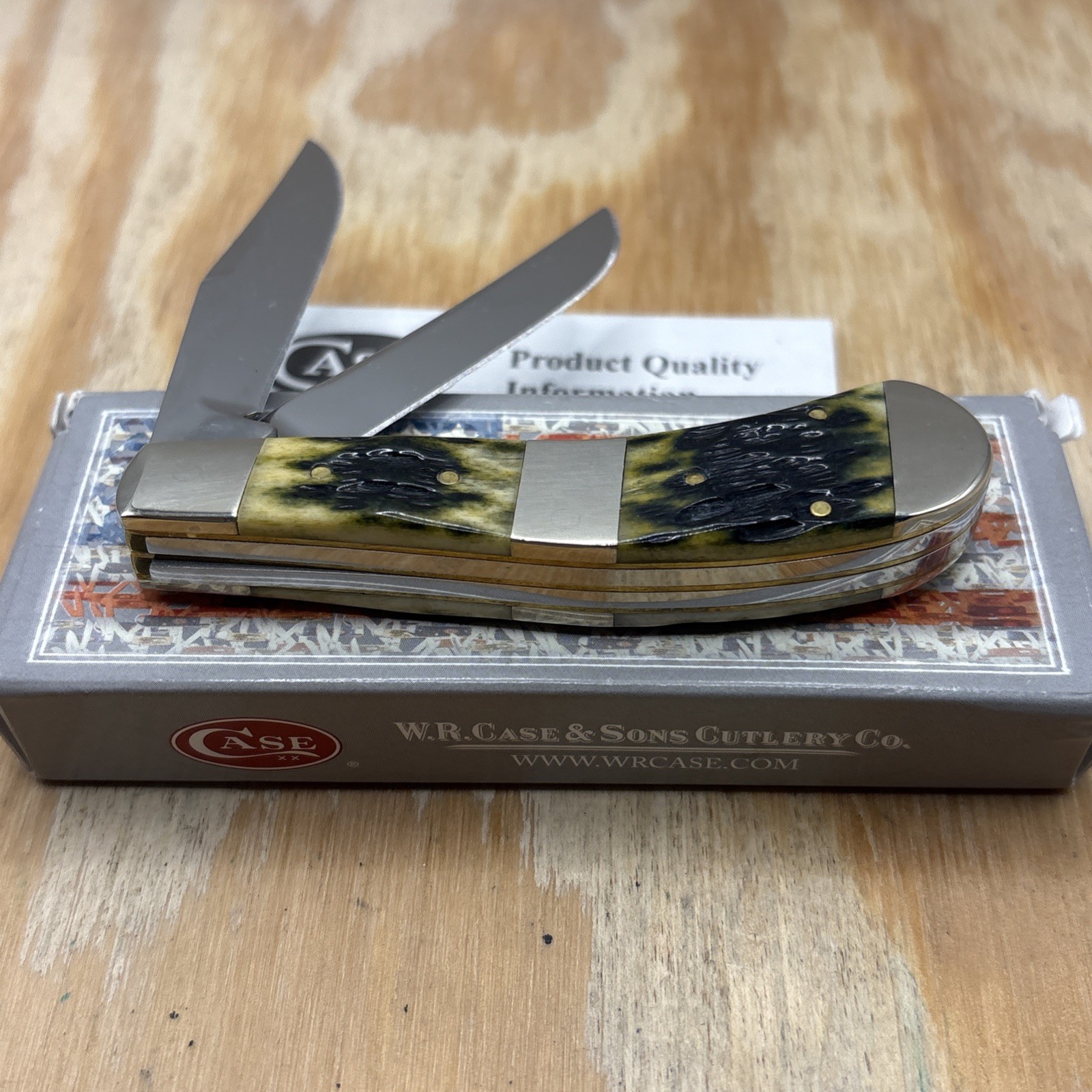 Case XX 2020 TB62110 Tony Bose Green Bone Cigar Band Saddlehorn Knife NIB