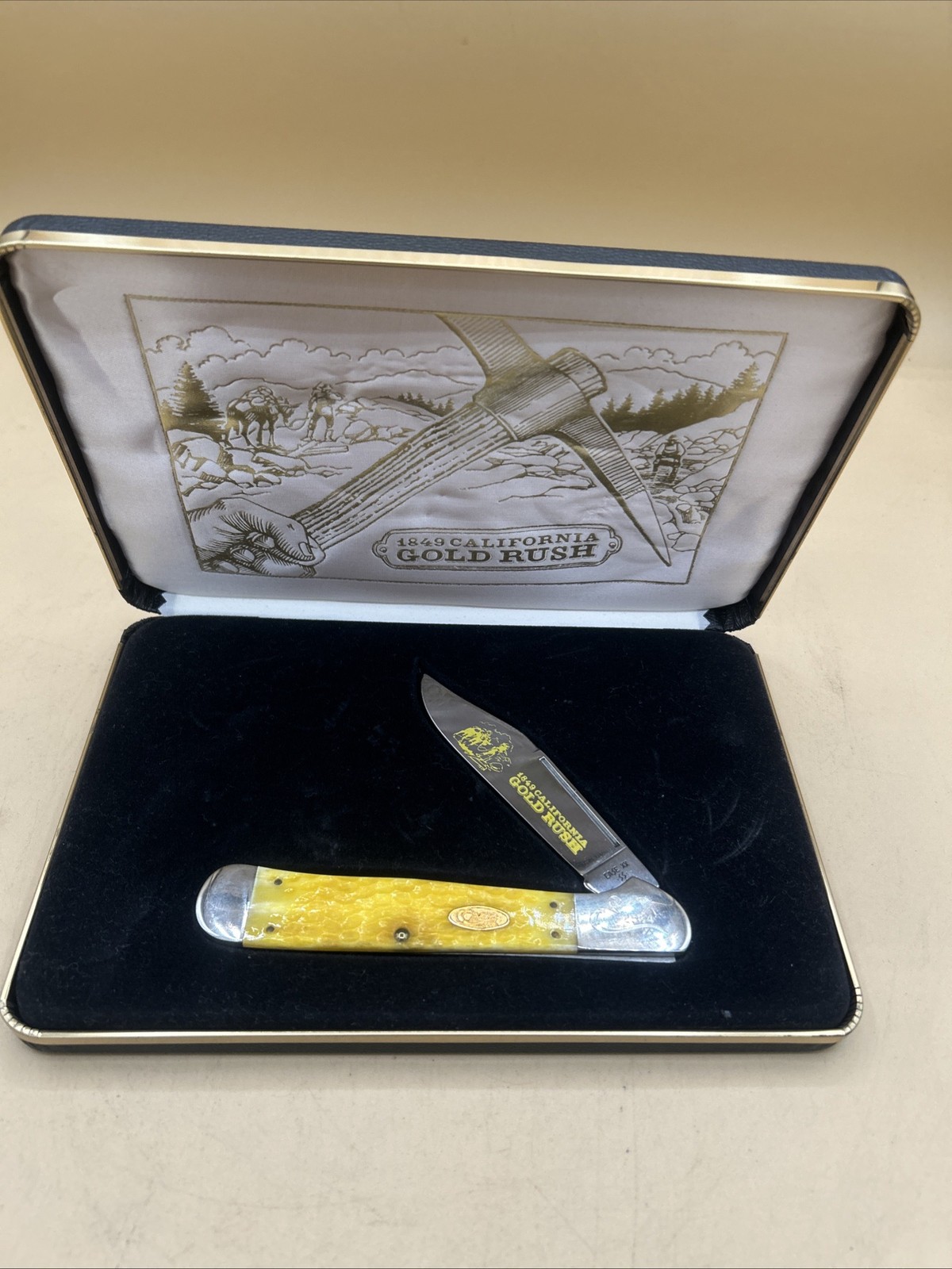 Case XX California Gold Rush 1988 yellow Bone clip pt. pocket knife. Y61066SS