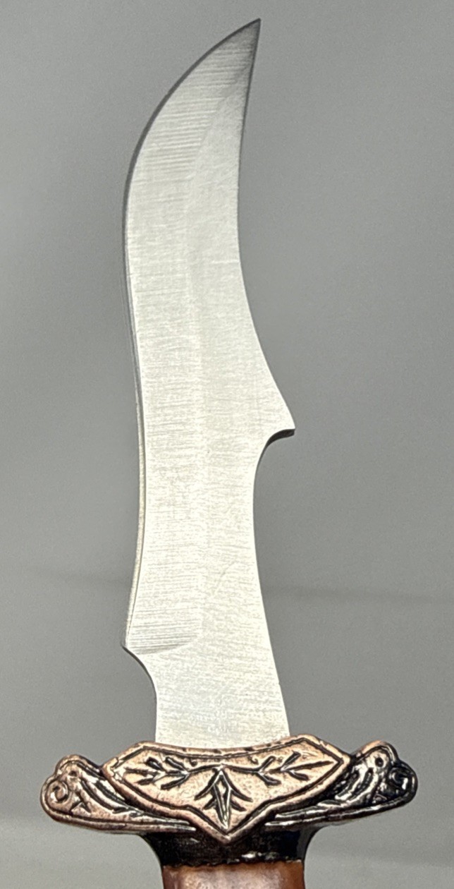 5.5″ Fixed Blade Knife Clip Point Ornate Guard