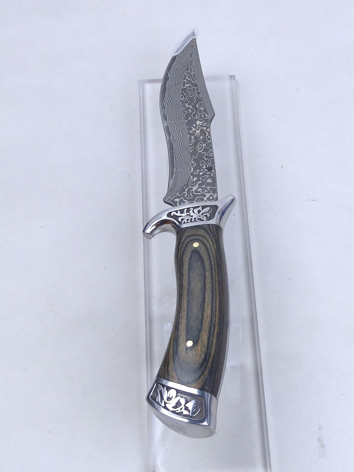 5.5-inch Hunting Knife w/ STAINLESS Laser-Etched DAMASCUS Blade & LEATHER Sheath
