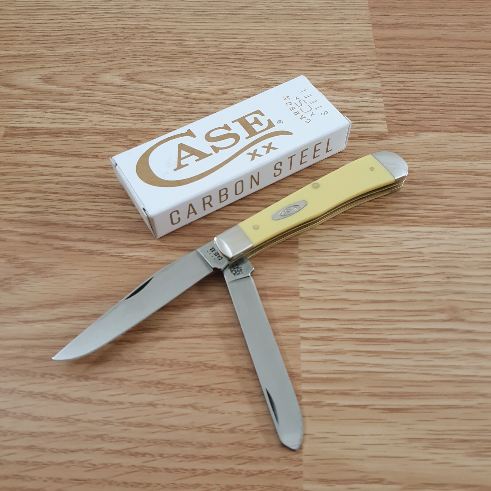 Case XX Trapper Pocket Knife Carbon Steel Blades Yellow Smooth Synthetic Handle