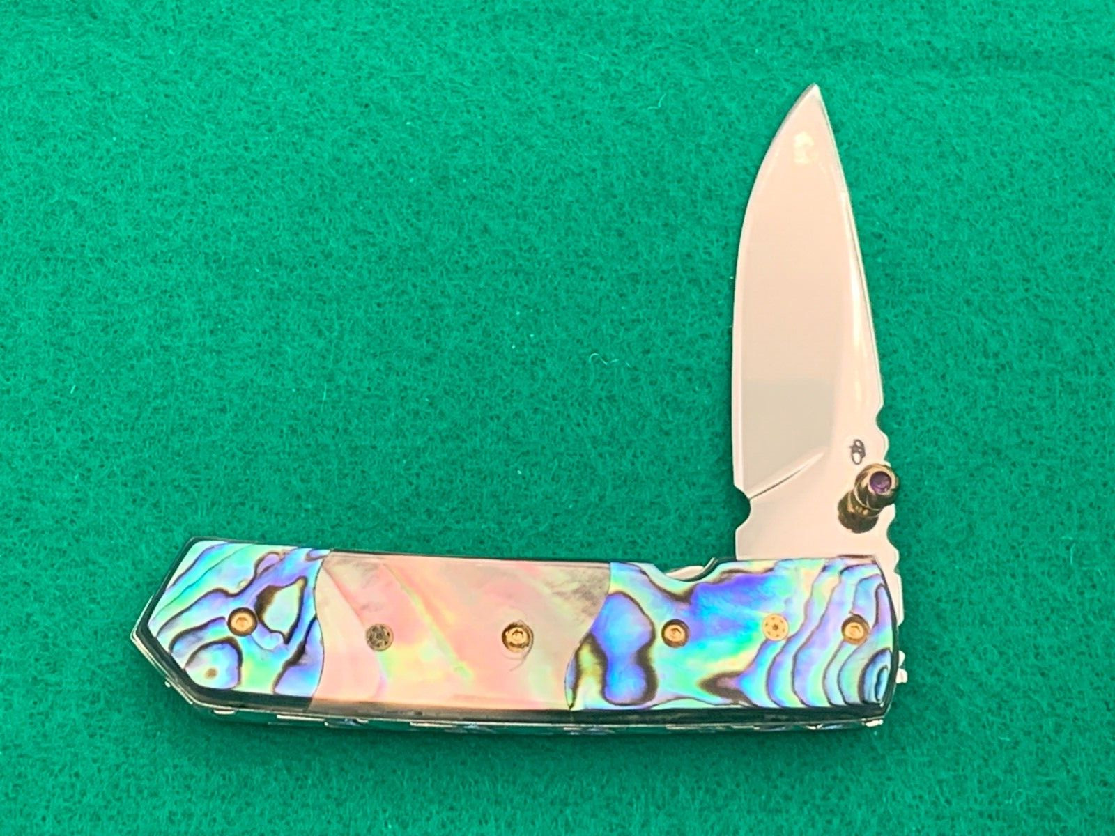 CUSTOM TAWEESAK KNIFE MOTHER OF PEARL / NONE BETTER MUSEUM QUALITY) w/ CASE