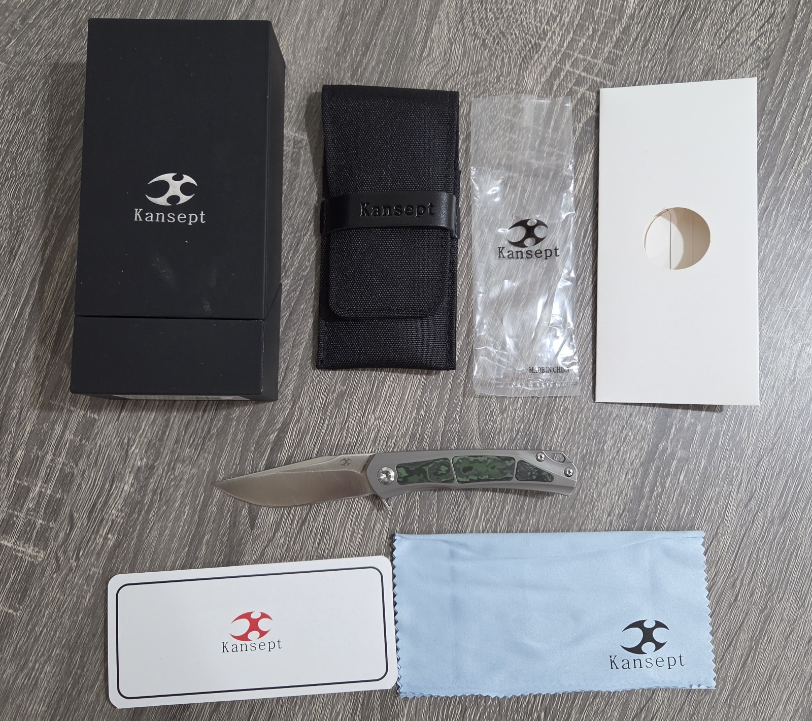 Kansept Gremlin – Gray Titanium – Jungle Carbon Fiber – S35VN – Frame Lock – EUC