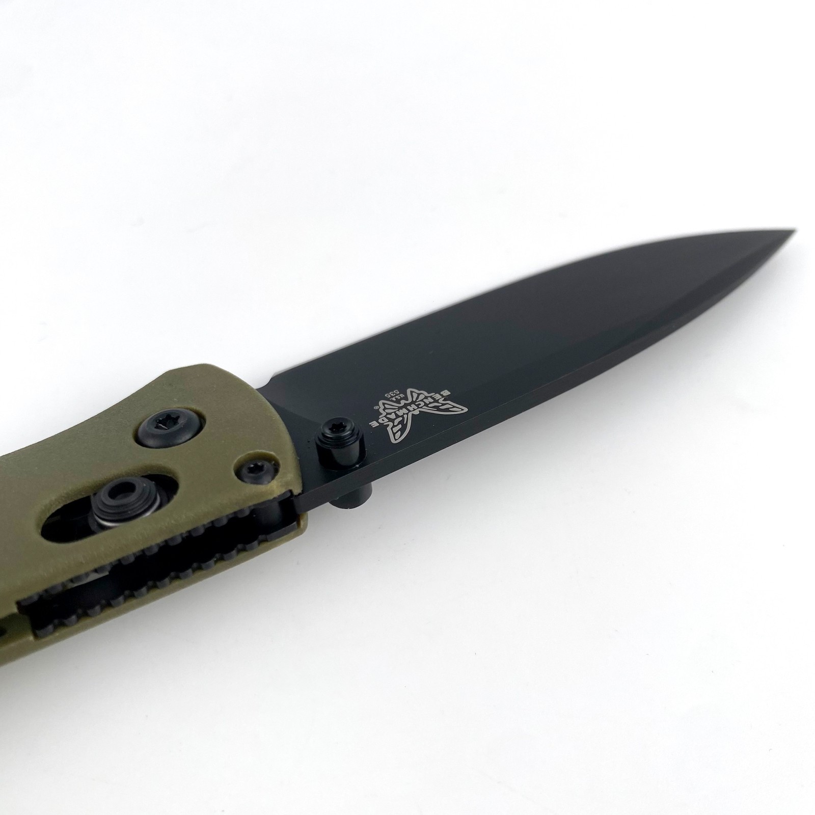 Benchmade 535 Bugout Knife Green CF-Elite Handle CPM-S30V Blade Folding Knife