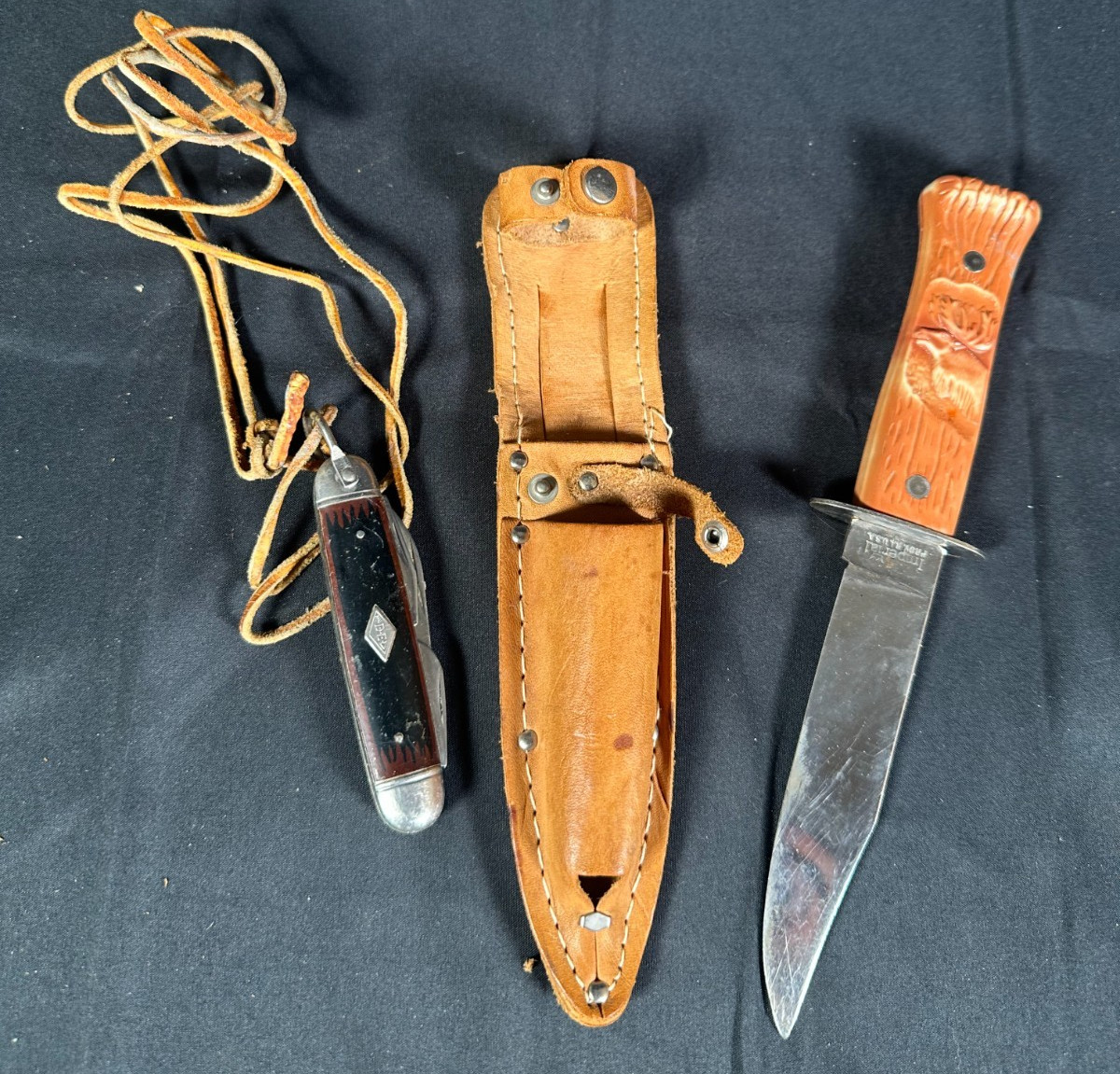 Vintage Imperial USA Twin Knife Set Moose Fixed Blade & 857DE Scout Pocket Knife
