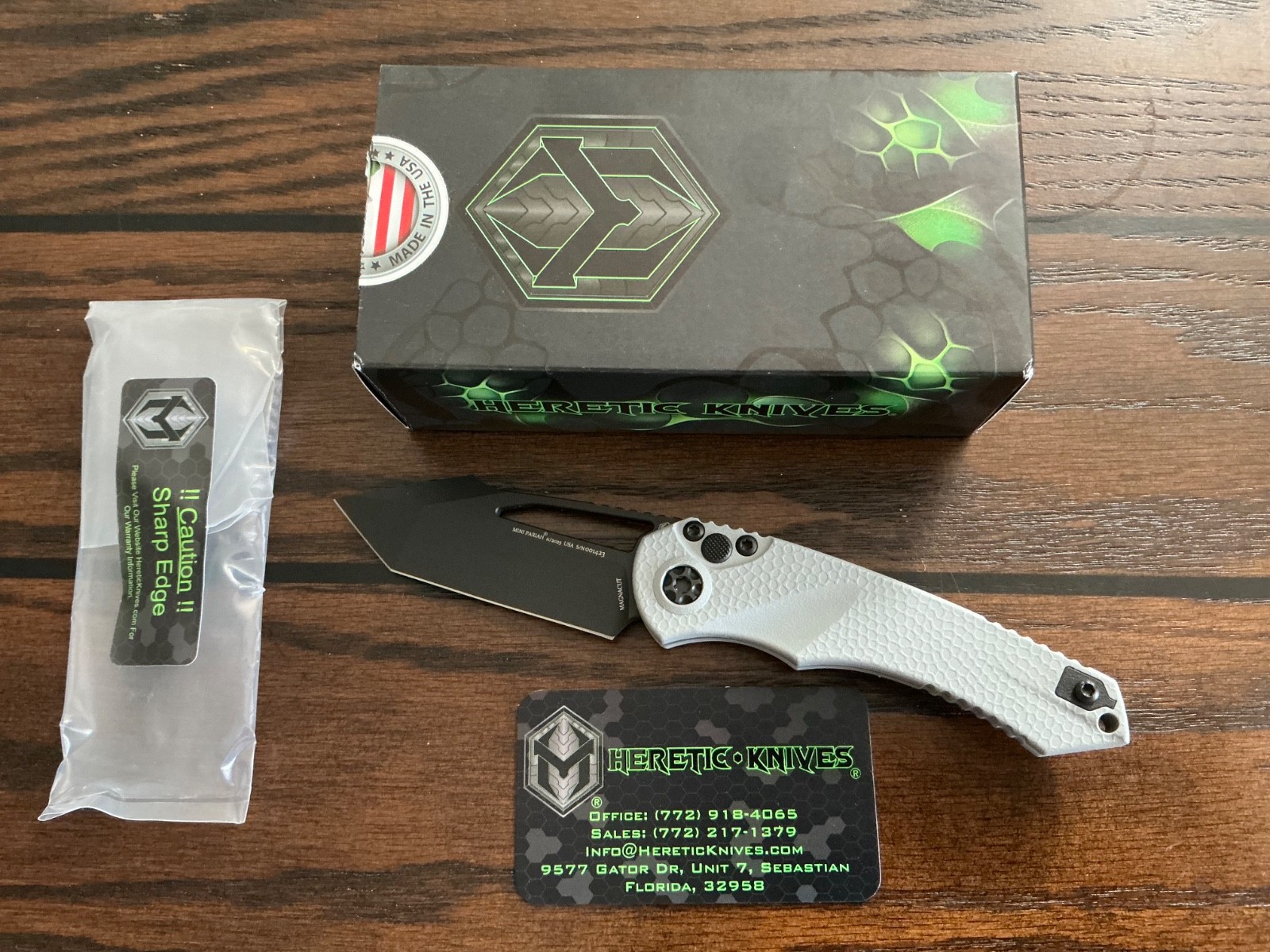 Heretic Knives Mini Pariah H053-4A-GRY MagnaCut Manual Tanto GRAY HANDLE