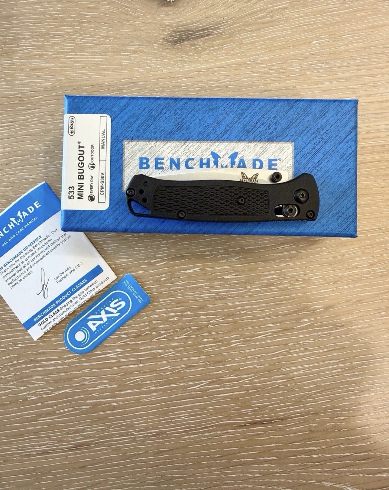 Benchmade 533 Mini Bugout Folding Knife Black Handle S30V Blade