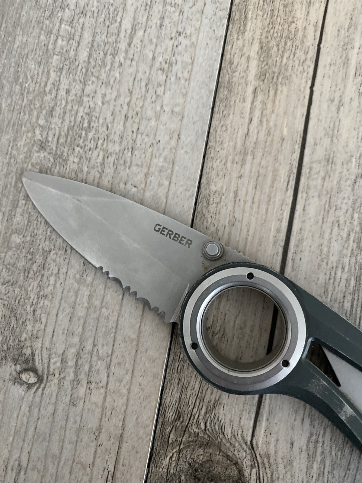 GERBER 4660116A1 GRAY METAL LOCKING TACTICAL KNIFE BELT CLIP