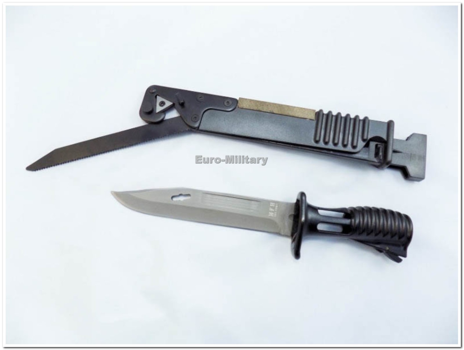 British Army SA80 L85 Knife w/ Plastic & DPM Camo Sheath – Repro