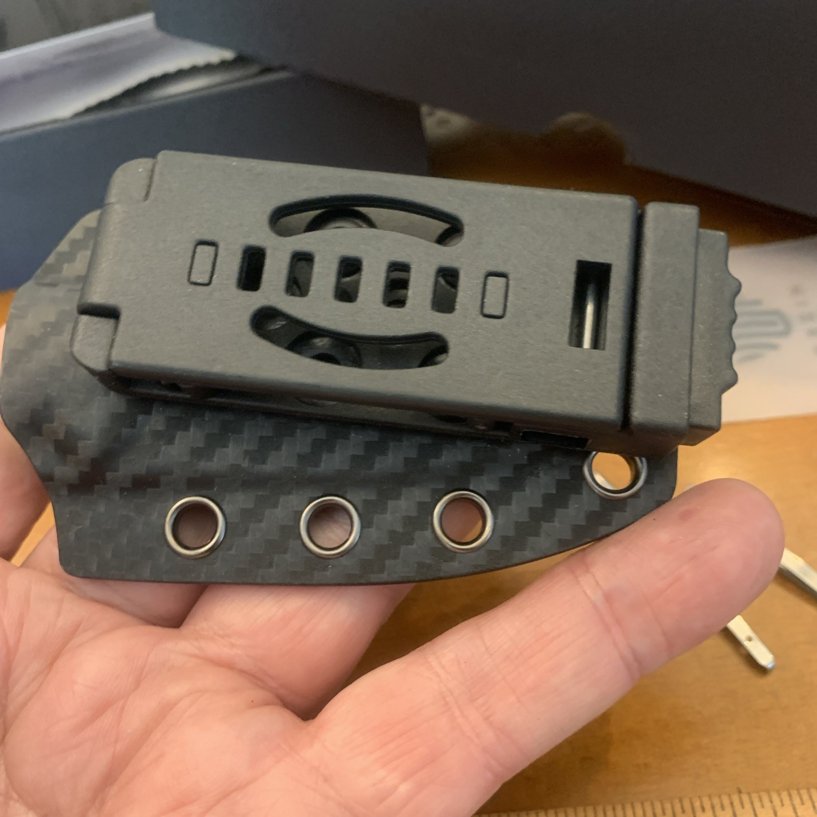 Kizer Drop Bear Azo Fixed Blade Carbon Fiber With Extra Tools