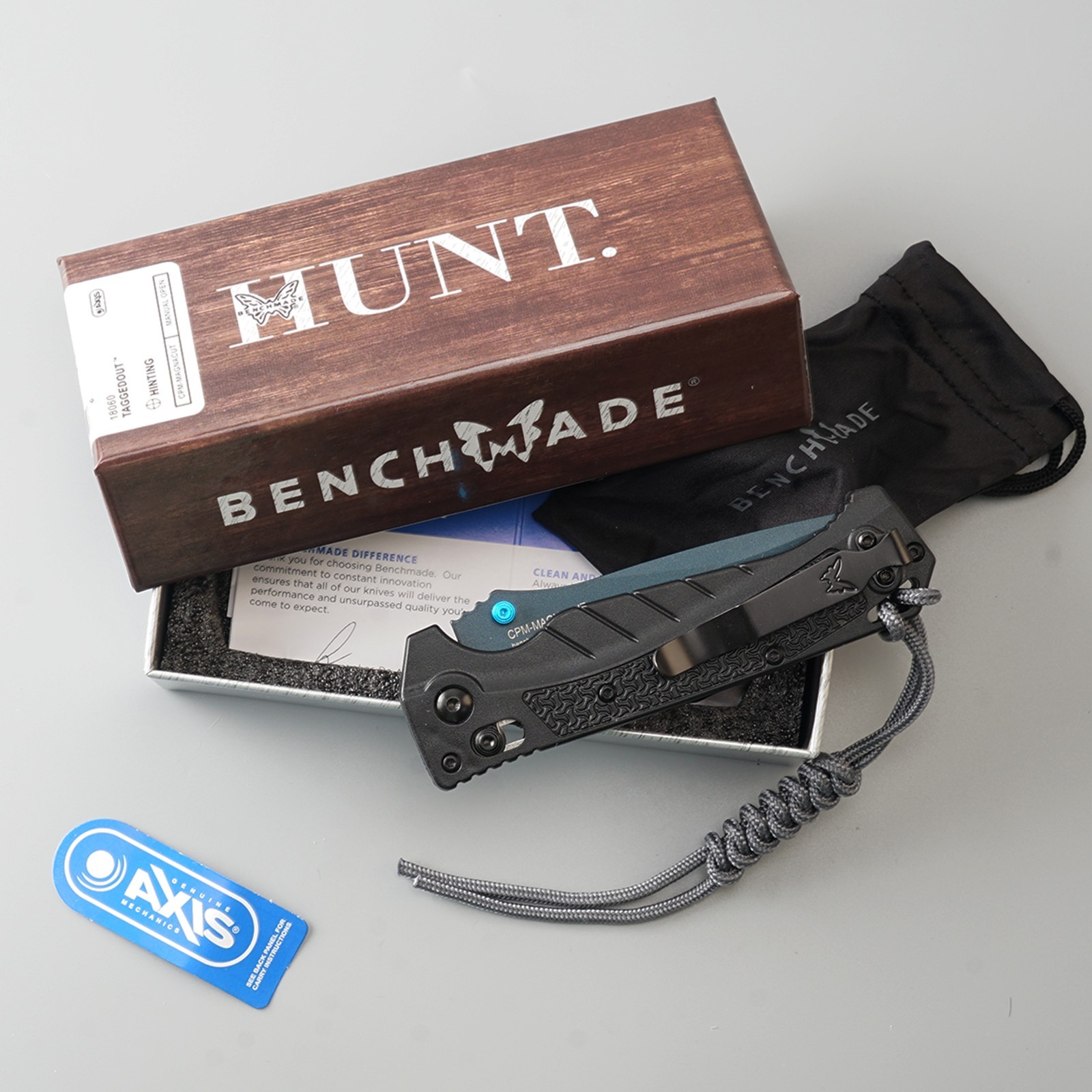 Benchmade 18060 CPM-MagnaCut AXIS Manual Folding Knife Blue Drop Point New