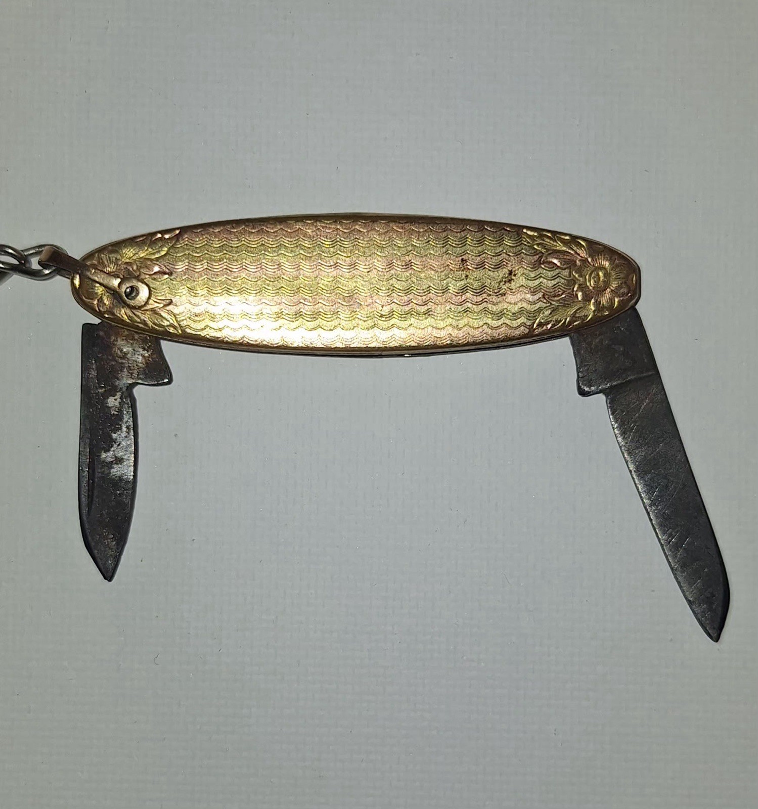 Gold Tone Keychain Pocketknife 2-Blade Pen Slipjoint Manual Under 2.75in