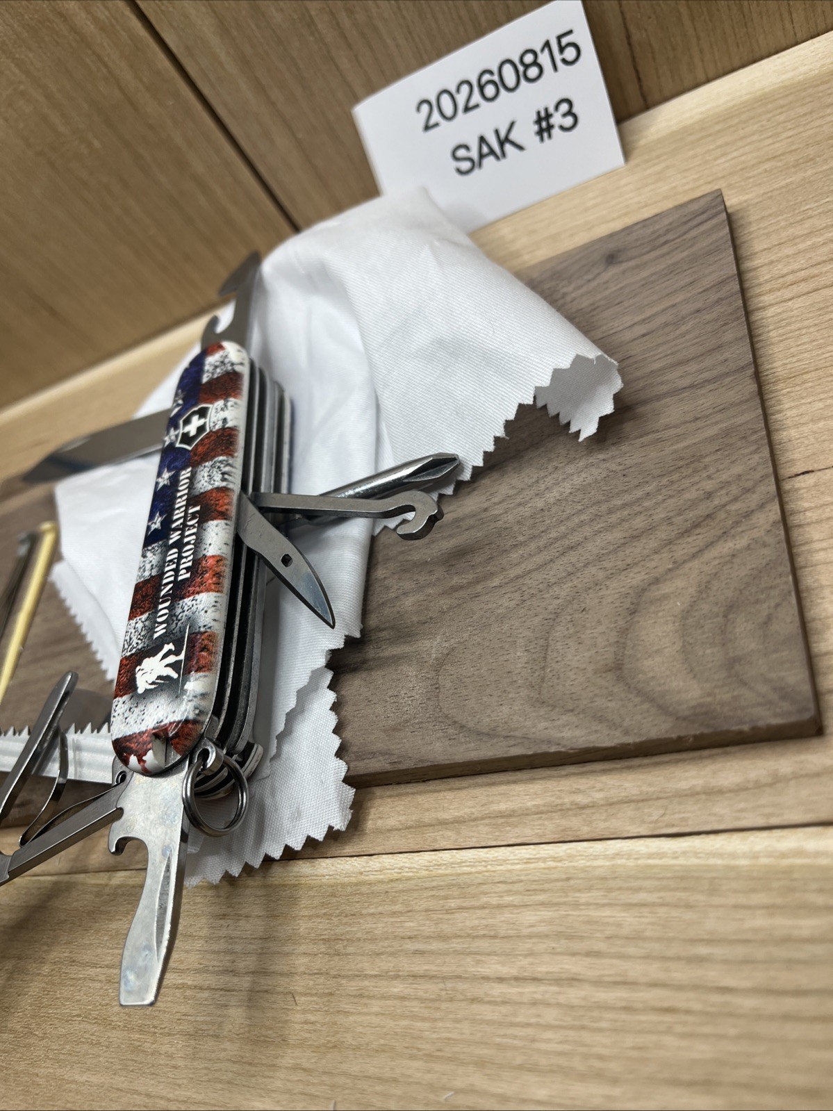 Swiss Army Knife Victorinox Fieldmaster Wounded Warrior Project US Seller