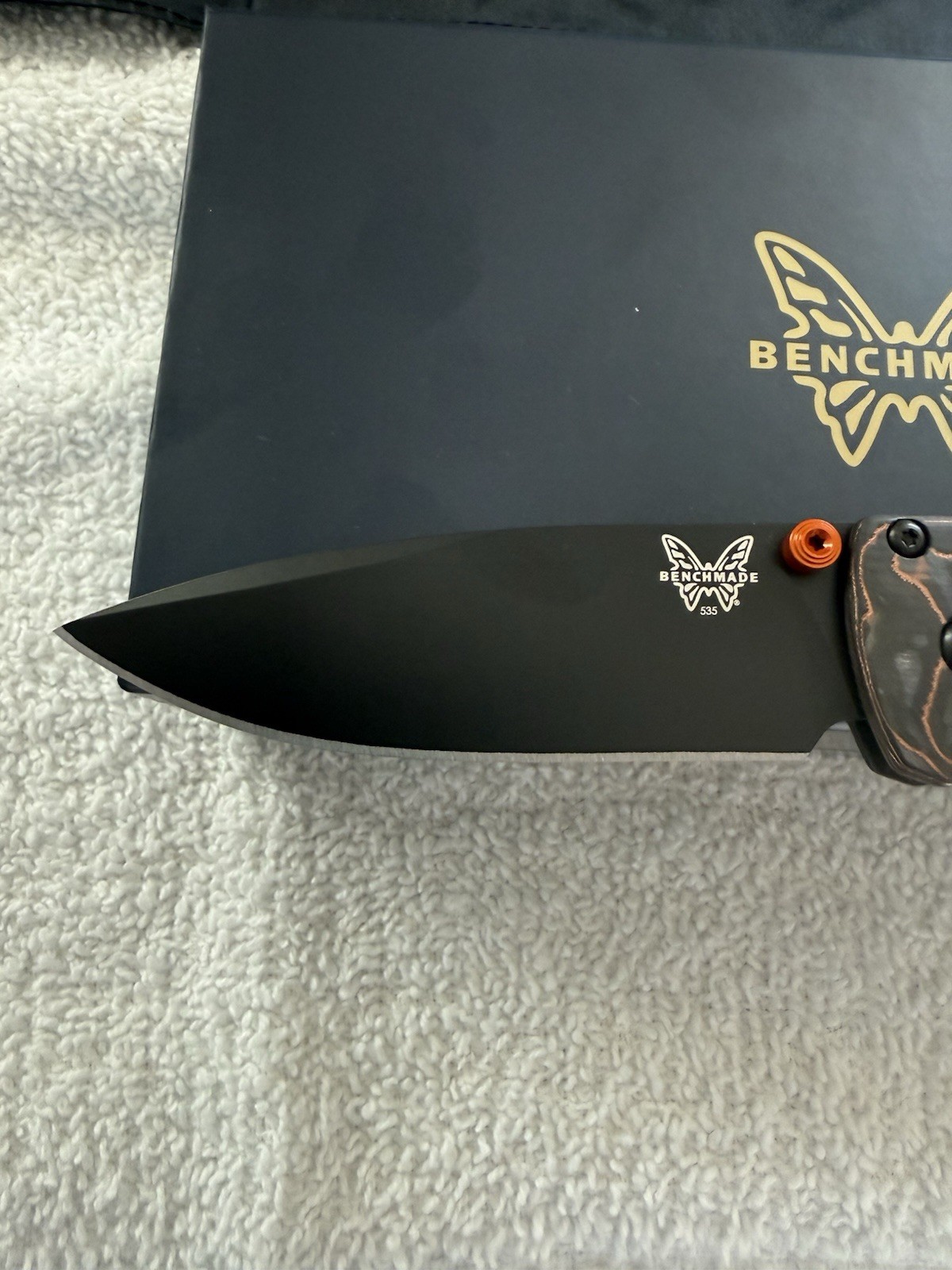 Benchmade Bugout 535BK-GOVX1 GOVX Manual Axis Lock Magnacut G10 Drop Point