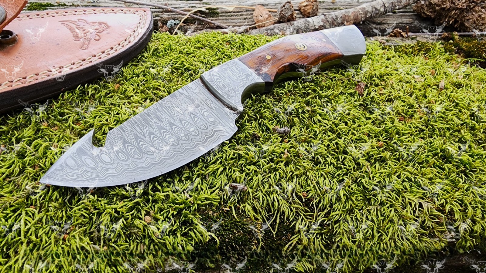 hand carved Damascus Steel Bowie Hunting Knife Rose Wood Handle W/ Sheath gift