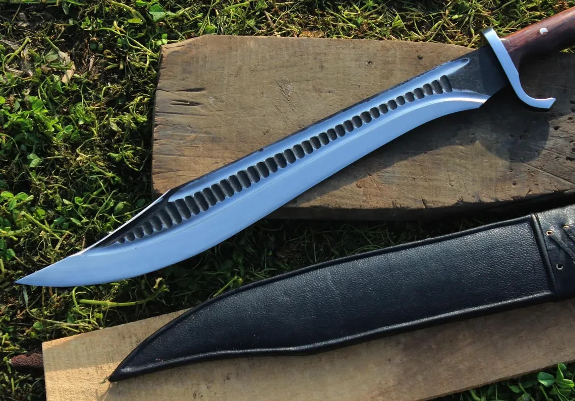 18 Inch Tactical Eagle Machete Knife Full Tang D2 Steel Razor Sharp With Sheath