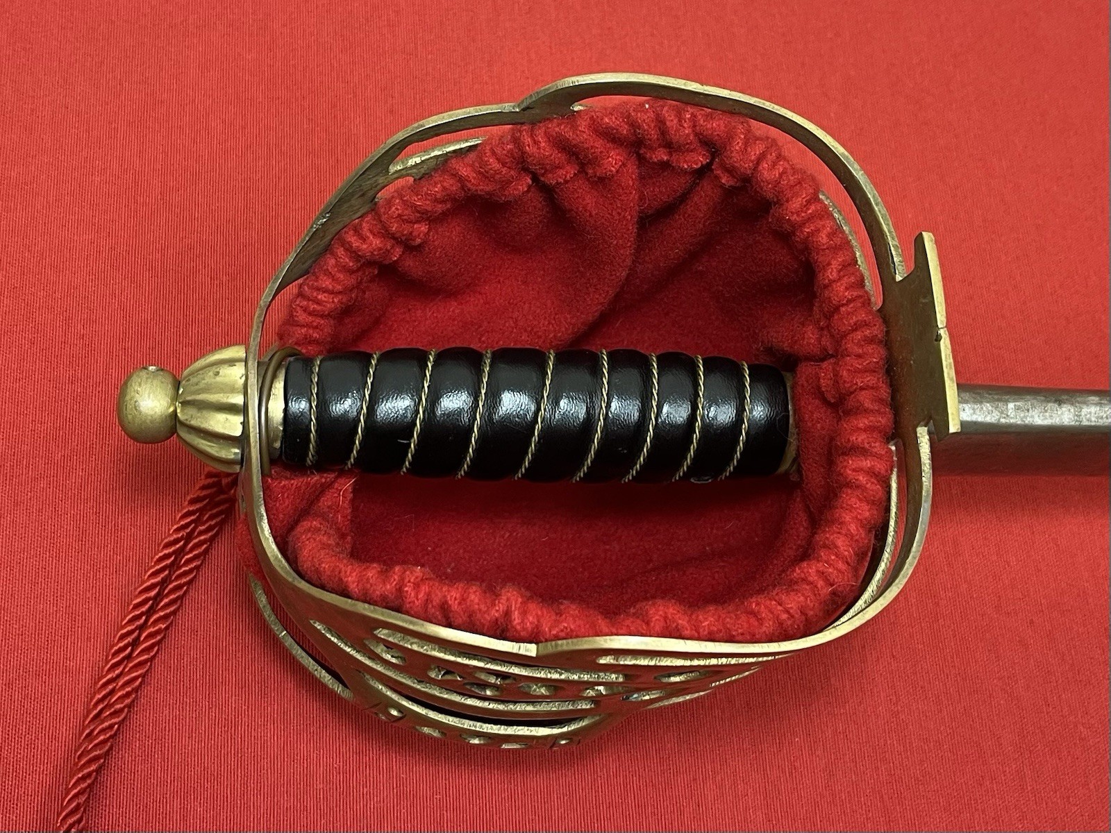 P1828 Scottish Basket-Hilted Claymore Broadsword (High-Grade) Reproduction